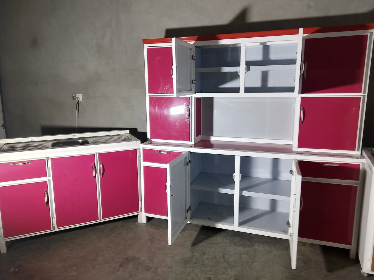 بۆفرۆشتن گۆڕینەوەکەم کەوانتەر ئەلەمنیۆم دەکڕم باشترین نرخ لەگەڵ ڕوسیای ناوماڵە***********
