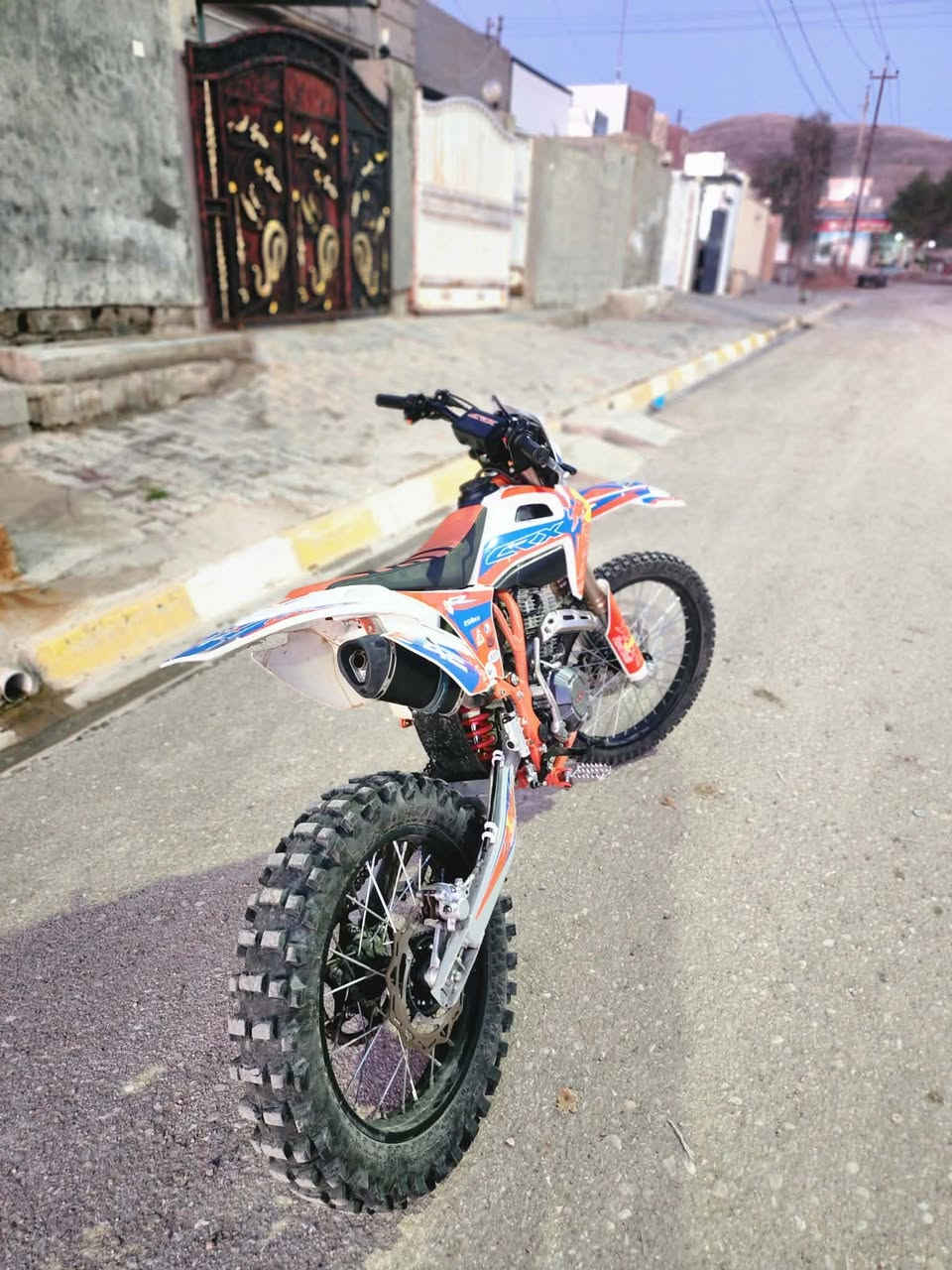 لبيع CRXموديل 2024 سعر مليون و 100 بيمجال اوراق كامل
***********
