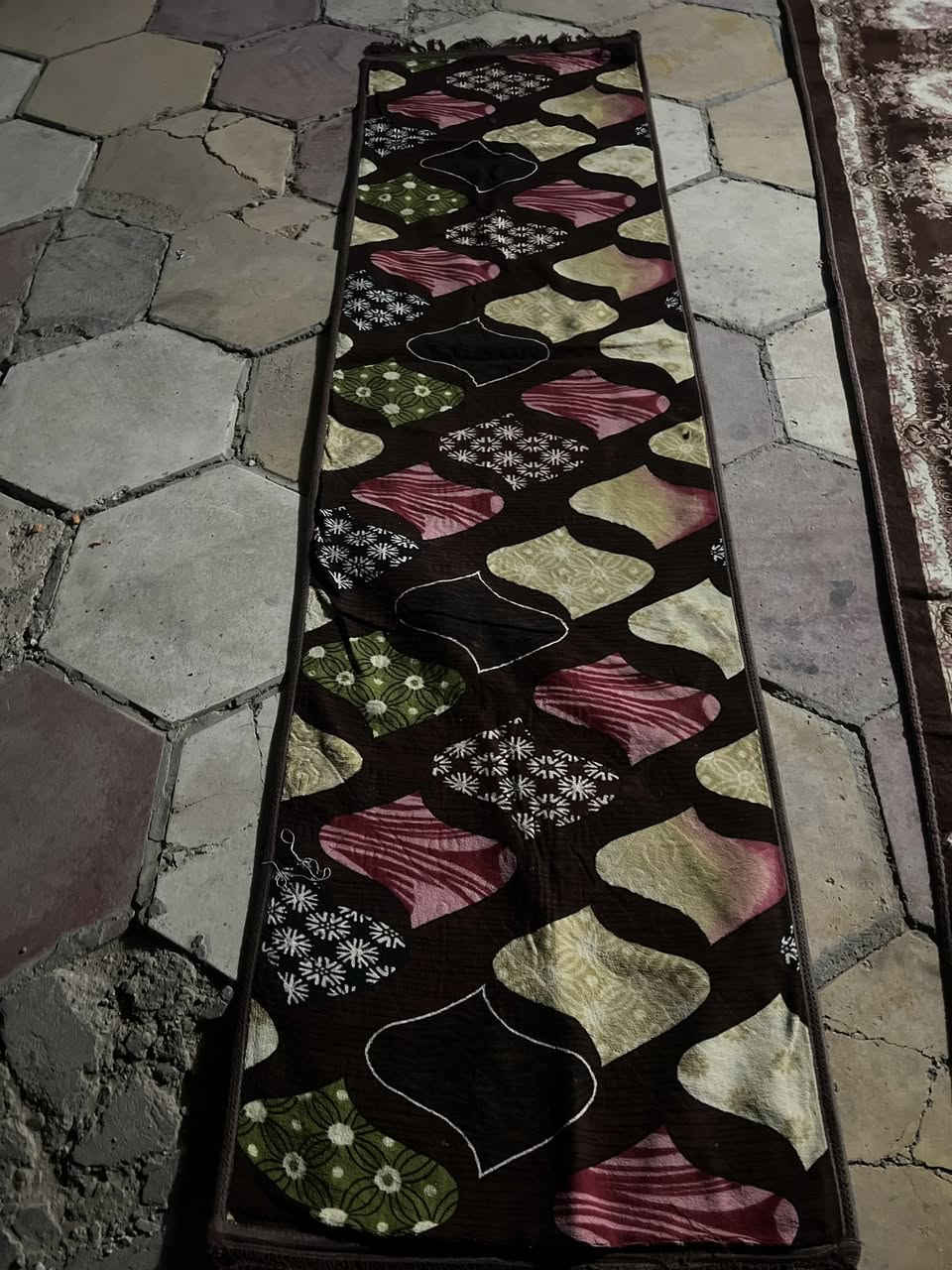 مكلف بل نشر سلام عليكم أغراض بيت مستعمله اليريدهن يدخل خاص ١.الثلجه  شغاله عوزه غاز ٢.مجمده  شغاله عوزه غاز ٣.مفرشات اثنين خوات ٤.مدات كل واحد أوياه زوج ٤ . تلفزون شغال اليريدهن ابخدمته ادخل خاص أخذ صور التريده وتدلل


**إذا كنت صاحب هذا الإعلان وتريد حذفه لأي سبب، رجاءا أرسل رسالة إلى الدعم الفني**