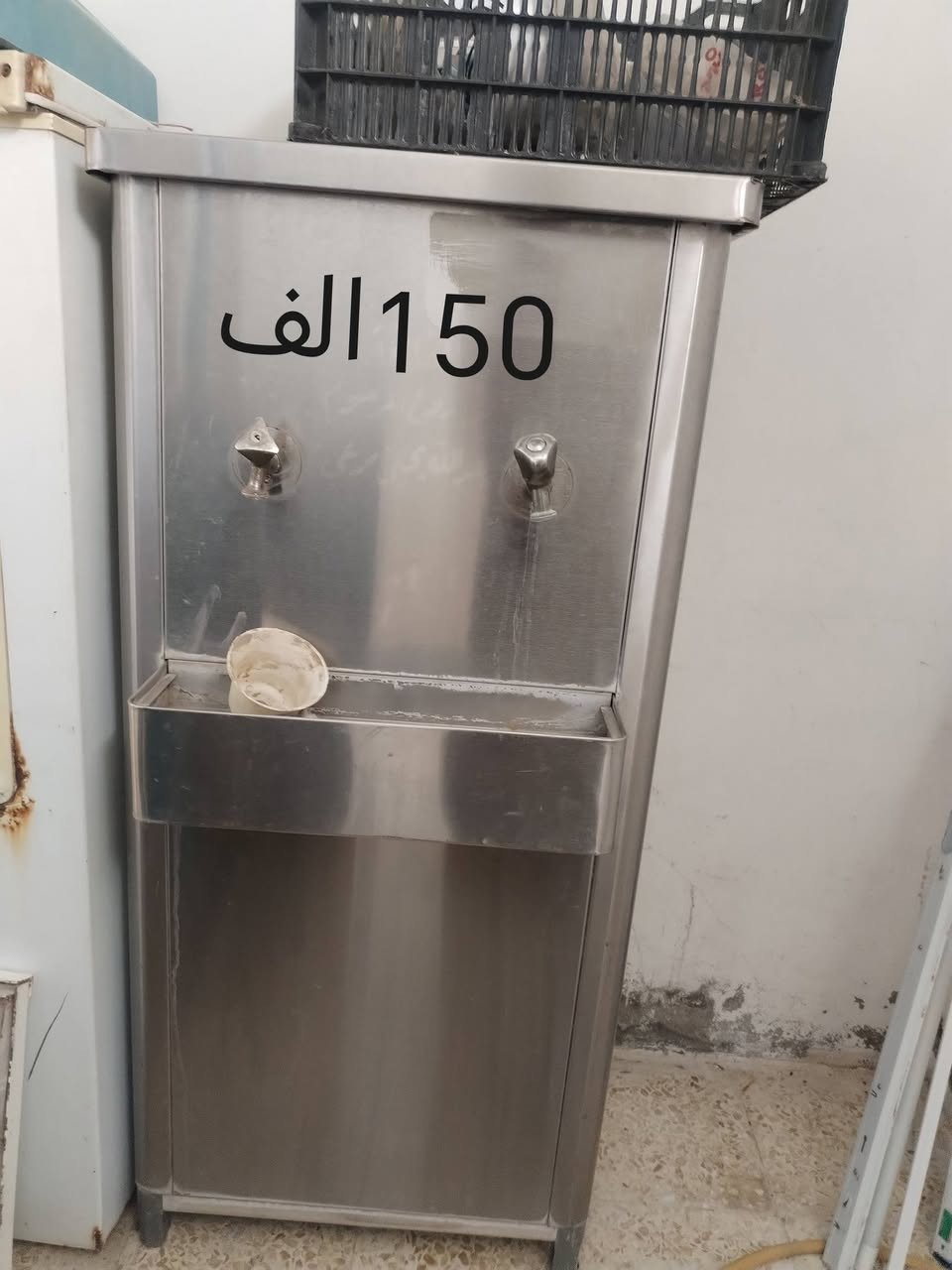 السلام عليكم 

اغراض للبيع 
***********
