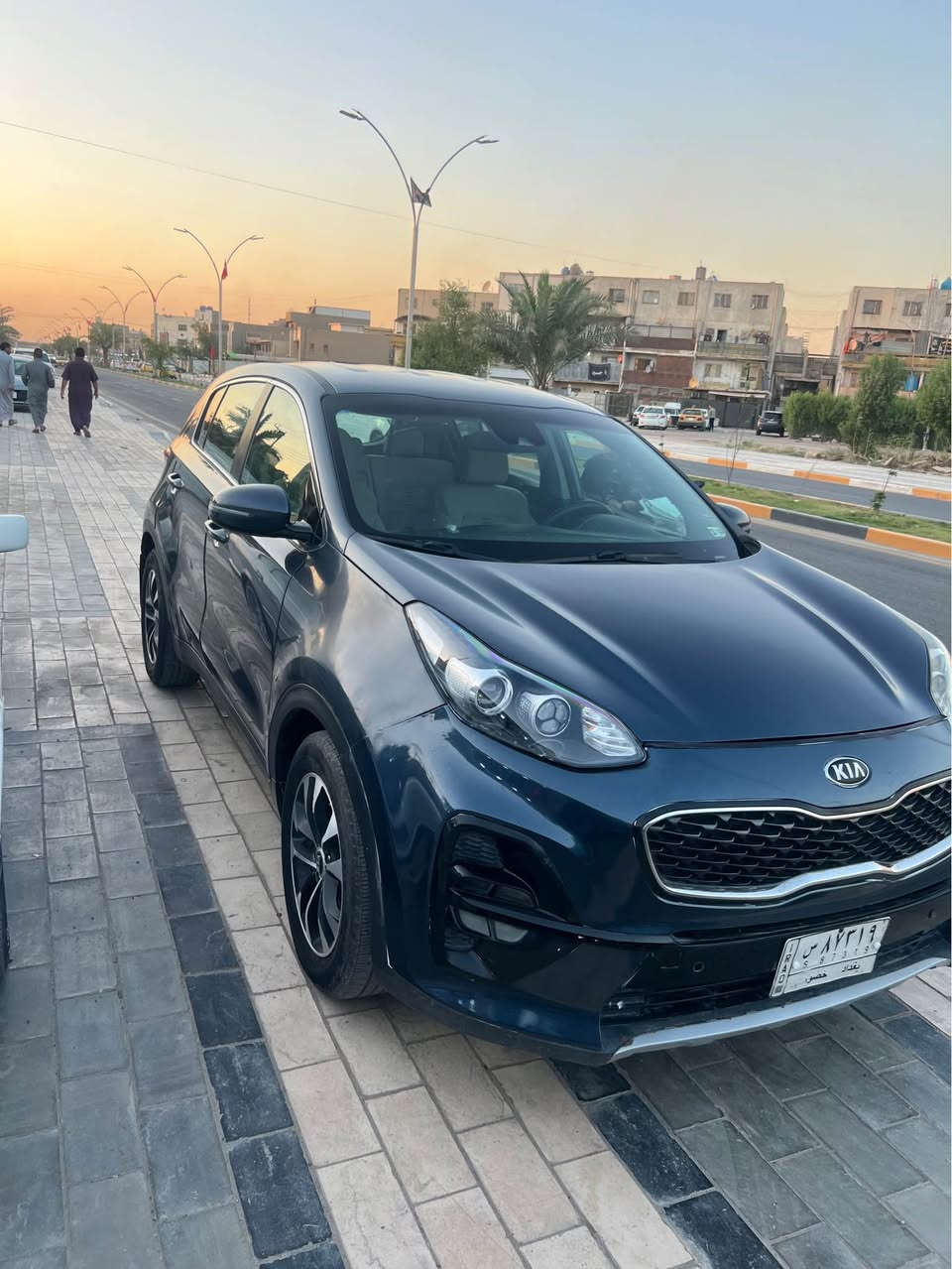 كيا سبورتج موديل ٢٠ حادثها جاملغ وبنيد بلعراق بيها بابين ومصبوغه لصفحه

اشياير بلمري مري شفط رادار موقف ذاتي 

تبريد قطعتين بعد بيها هواي موصفات 

اخوان لسياره بدون دواخل فقط الشاصي لايمن بيه تعمير 

سعر ١١٠ وبيها مجال لشراي 

مكان لسياره بغداد الدوره *********** بغداد, العراق
