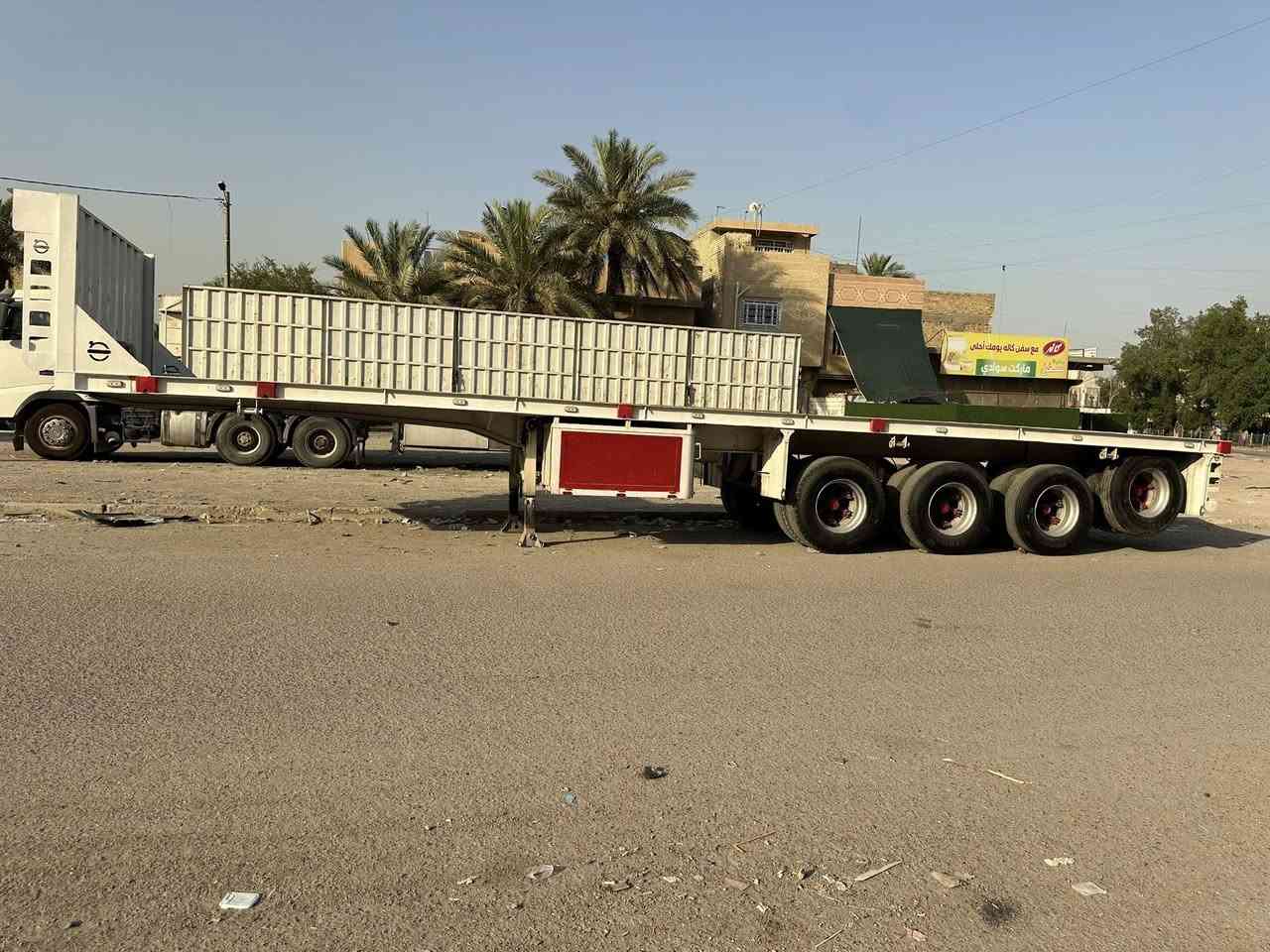 سلام عليكم عربانه سيكام أربع محاور  طول 12و60 مكفوله من لفطر ولكسر تخم تاير  عربانه جاهزه من كهربائيات وهوه وخير من الله مكان بغداد لشعله استفسار اتصال ***********
