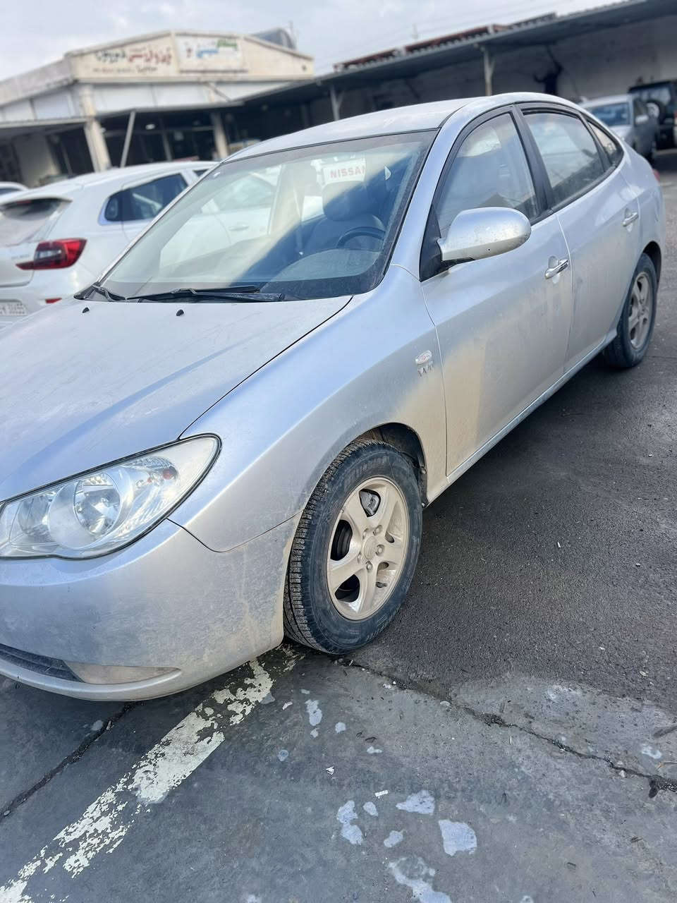 ئافانتي ٢٠٠٩
ته بريد له مس 
جلدو هيته ر
سوكان فوليوم 
سه قف و ليدراو مه فه ر گوراو هه مووي به شه رته 
بئ چال و شوخته 
گيرومكينه ي به شه رته
تايه ي نوين 
هه مووگياني  به شه رته 
شوين قلادزي 
***********
