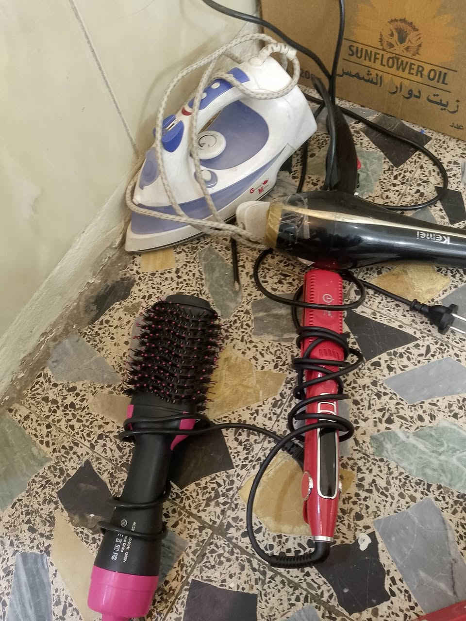 للبيع 50سعرهن كاويه شعر 3000واط


**إذا كنت صاحب هذا الإعلان وتريد حذفه لأي سبب، رجاءا أرسل رسالة إلى الدعم الفني**