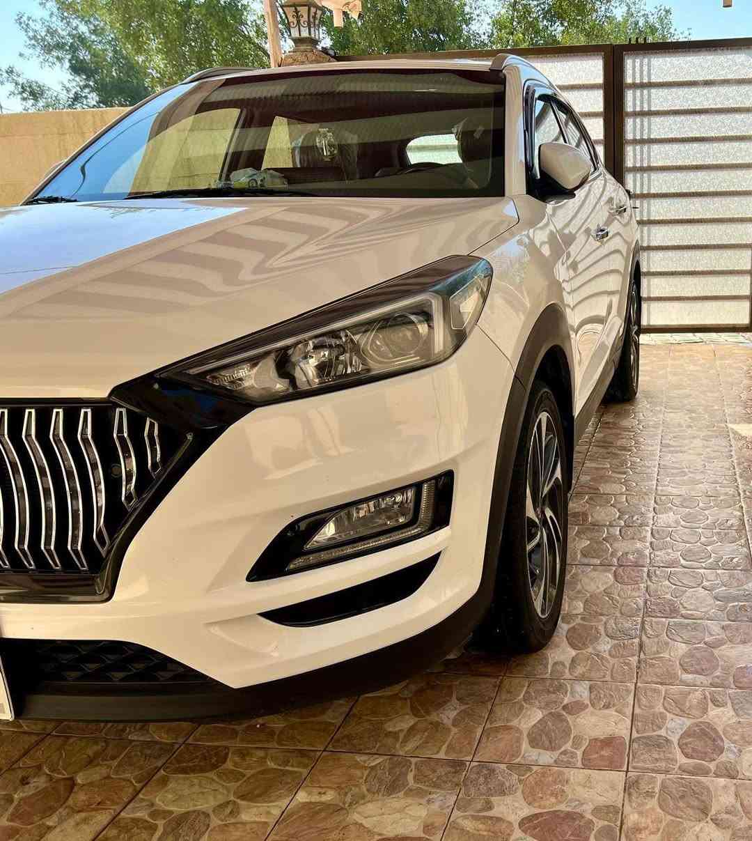 توسان موديل 2020
(بيع او مراوس بسياره خليجي فقط) 
السياره كفاله عامه من الصبغ و التبديل و المعجون و البارد
السياره جديده فوك ما تصور بالعافيه الي ياخذه
موصفات عده البونرامه 
كراسي كهرباء
وضعيات قياده
اشاره بالمري 
مري شفط
ترحيب
حساسات
بصمات
كامره دواره
دخول ذكي 
تخم تاير جديد
وباقي الموصفات المعروفه
بصمه عدد 2
محرك 2000
ماشيه 110
رقم اربيل تريد تحول او وكاله ماكو مشكله
مكان السياره محافظة واسط
السنويه نافذه
السعر 188
*********** وتساب او اتصال
