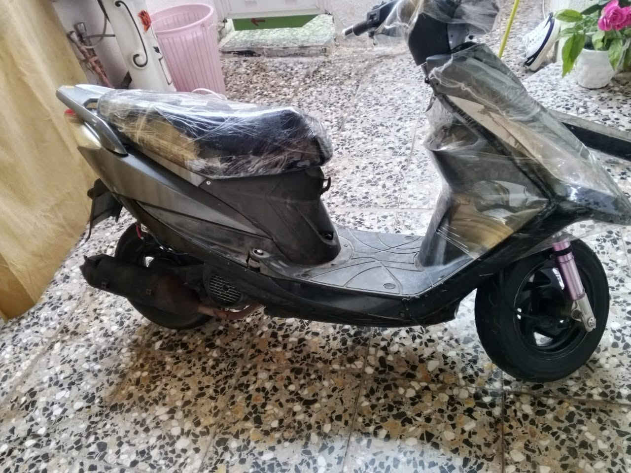 دراجه ماكس مضلع
شغاله سلف و هندر بريكات امامي و خلفي مكينته خير من الله دبلات رياضي  دراجه خير من الله  تايرات جدد 
مكان البصره حي الصدقاء 
سعر 600
رقمي ***********
