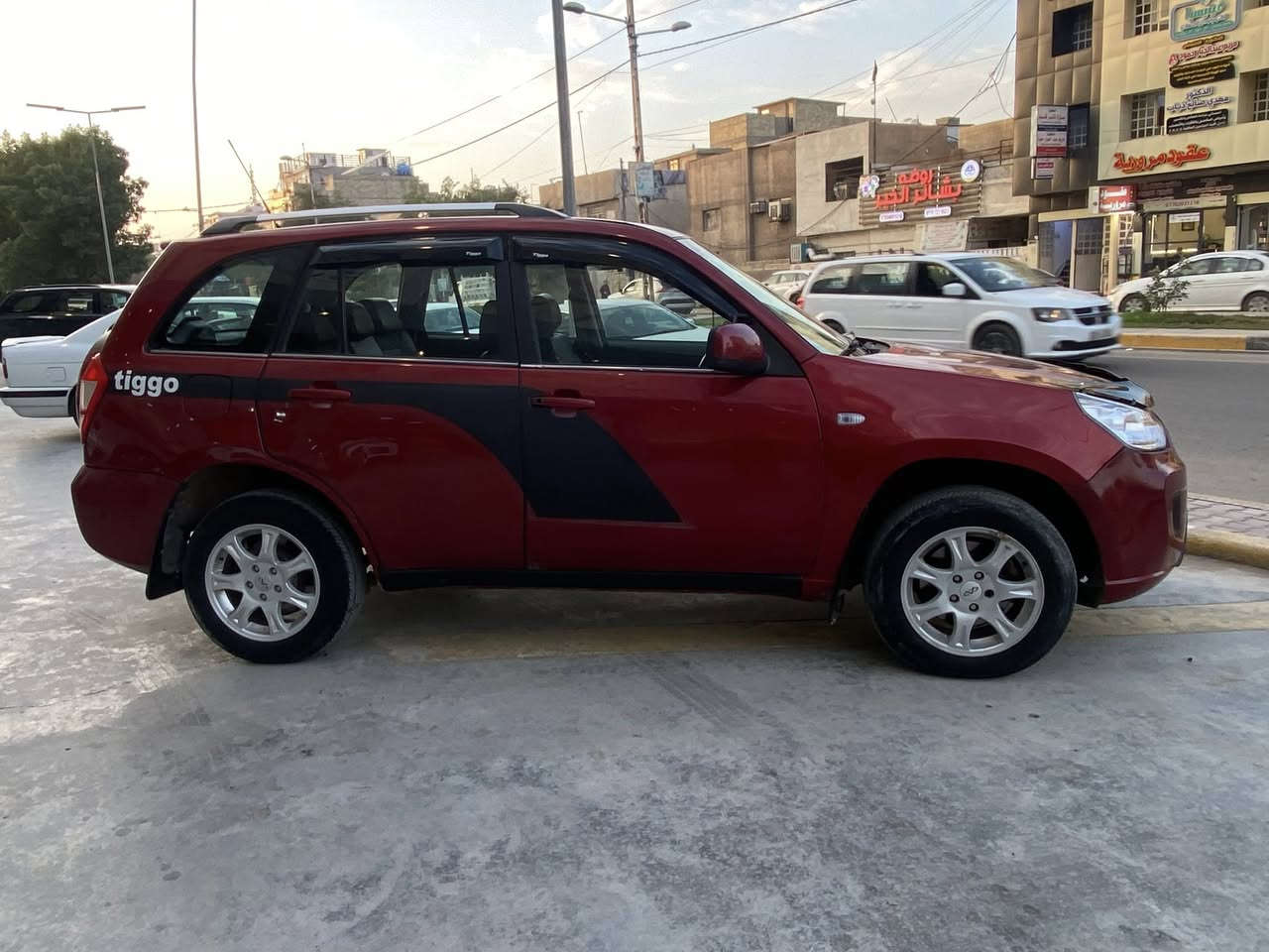 السلام عليكم شيري تيكو موديل 2014 ماشيه 120 حقيقي مكينه 2000 كير ميكانيك مكفولات رقم الماني جديد مع هزه جديده صلاحيه 2031 باسمي جاملغ ايمن صبغ فقط بدون دواخل تخم تاير باتري جديد صدر جديد كشر تجي شوفة عينك بدون جراد دواخل نضيفه عارضهه 69  الشراي يجي ويكلب ويفحص ونتفاهم عسعر مكاني بغداد الحريه دور نواب ضباط قرب مول فينيسا ***********
