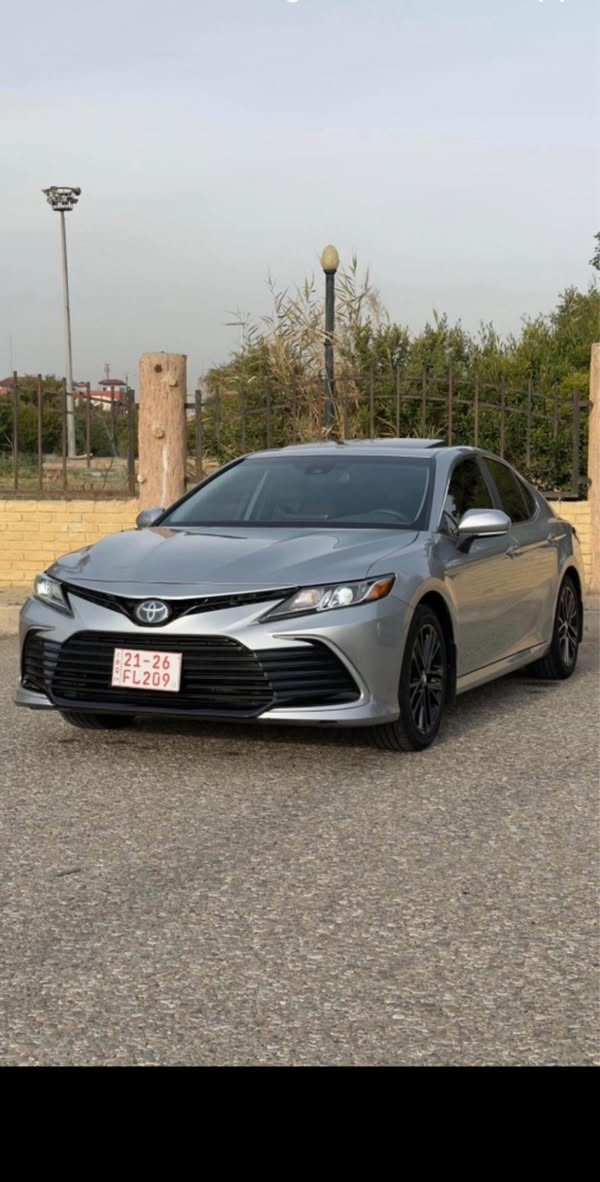كامري موديل 24 هايبرد فئه LE محسن  مواصفات بصمه وحساس ورادار امامي وجانبي وسلايت شاحن واير ليس سياره جديده ماشيه 17 الف بيها بونيد صبغ وبيها راس الشاصي 
بعدها كاتي تترقم شمالي السعر 210 العنوان كركوك 
***********
