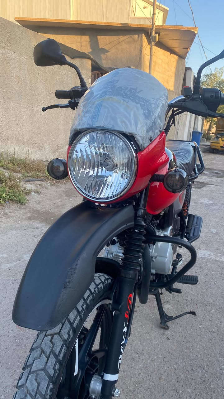 سلام عليكم بوكسر مديل ٢٣ شهر ٣ مرقمه دراجه جاهزه من كلشي مكينه بس مفيلسه  ماشيه ٣٠ الف المكان بغدد البياع سعر ب ثنين  و نص و بيه مجال رقم *********** @
