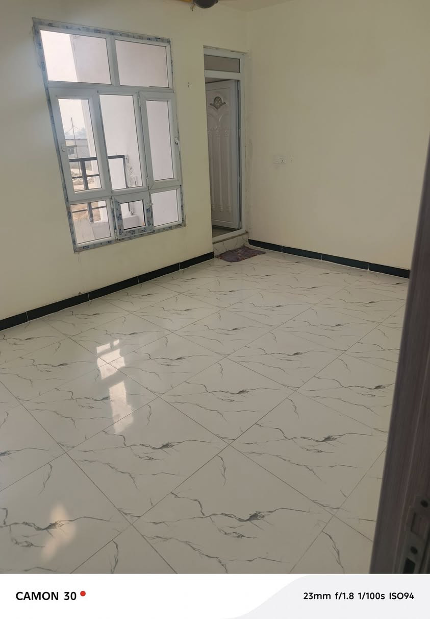 السلام عليكم دار للبيع طابو زراعي سند ٢٥
الدورة هوررجب  قرب المدارس والسوك
٢ غرف نوم
استقبال ضيوف
مطبخ 
صحيات  
الاستفسار الاتصال 
***********
***********
او مراجعه المكتب
