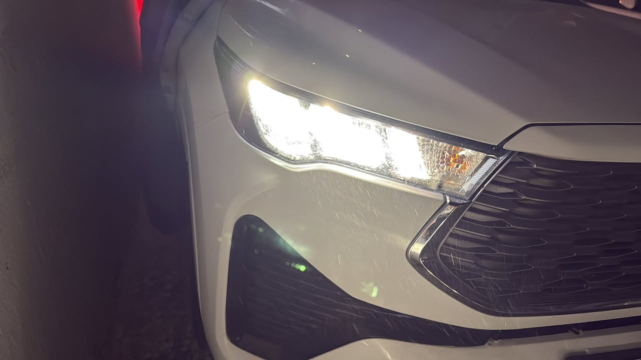 السلام عليكم ورحمة الله وبركاته
للبيع أنوفا هايبرد موديل 24 

محرك 2000cc

وارد خليجي إمارات 

صبغ عام لغرض تغيير  لون من بيجي الى ابيض 

رقم بغداد 

سنويه لغايه 29

مكانها في بغداد

***********
