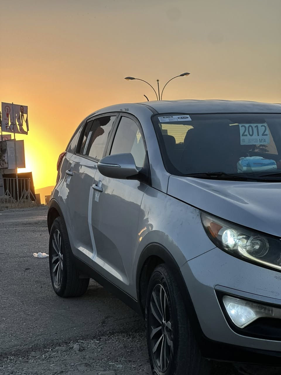 کیا سپۆرتاج مۆدێل ٢٠١٢
ساخە  سەیارەکە براوە نیە 
بۆیاخ ٥ پارچەی هەیە لەسەر ساخە 
سەیارەکە فولە بەس پانۆراما نیە 
شوێن ڕانیە   
ژ.م    ***********.
