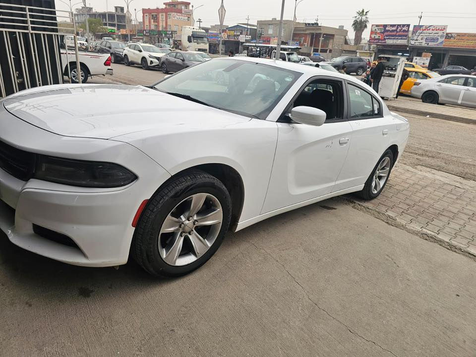 جارجر موديل 16 كلين ما عدا ملاحضات بسيطه سياره على وضع الشركه اني مكلف بنشر السعر 210 بيها مجال كلش بسيط ‭+٩٦٤ ٧٧٠ ١٢٥ ٧٤٦٥‬


**إذا كنت صاحب هذا الإعلان وتريد حذفه لأي سبب، رجاءا أرسل رسالة إلى الدعم الفني**