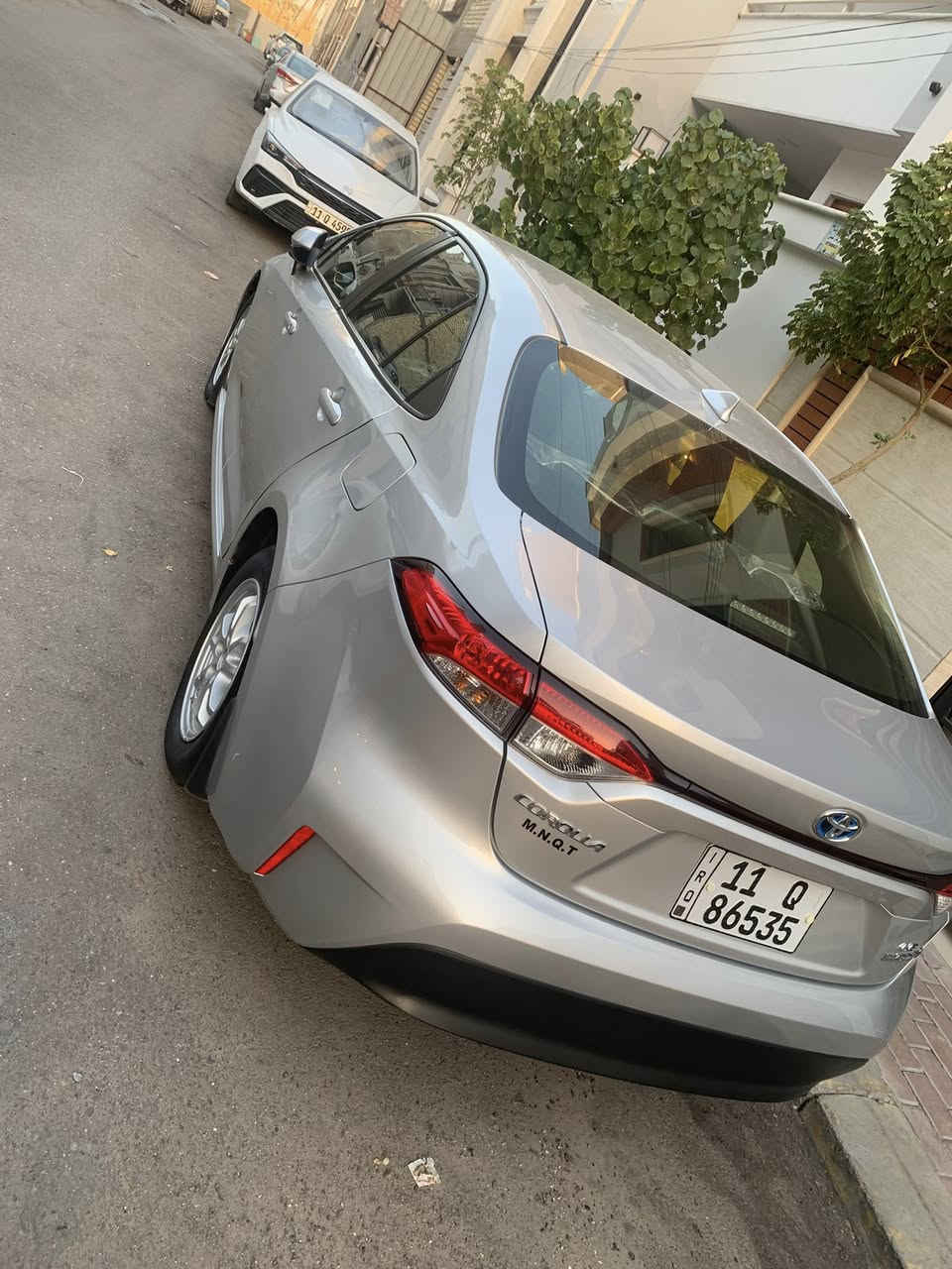 السلام عليكم كورلا هايبرد وارد موديل 23 مواصفات LE بصمه حادثها بابتين وجاملغ بدون دواخل بدون تكمه سياره ضربتها شطح وعندي صور الحادث بسمي واني لمستوردها ماشيه 53 الف وقابله للزياده امانت الله سياره جديده وبالعافيه عل ياخذها سعر 163 وبيه مجال عنوان الاعظمية ***********
