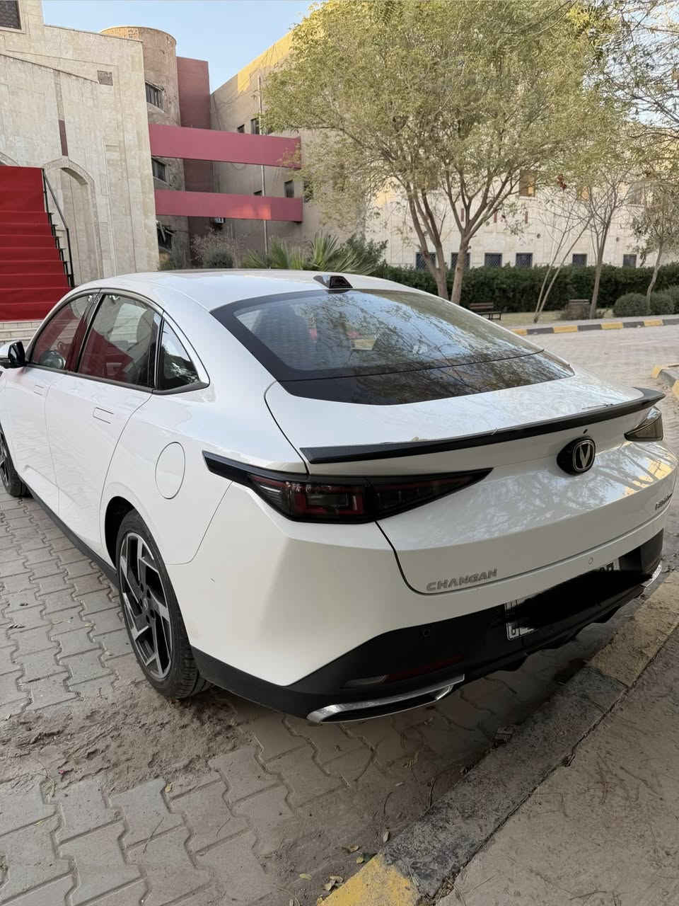 شانجان ايدو بلس لامور نسخة الفول مواصفات ماشيه 8000 فقط ضمان البخيت
-السيارة زيرو ماشية 8000 فقط .. 
-ضمان شركة البخيت .. 
-صيانه دورية مع تبديل دهن من الشركة
-سيارة لوك وفول نظافة واستعمال شخصي 
-موديل 2025 نسخه الفول مواصفات وداش كام ٤ جهات وكاميرا داخليه 
كاميرا مراقبة صحة السائق 
 
-سنوية باسمي 
- الصور توضح النظافة ويه الطخات البسيطة الطبيعيه 

- المواصفات الكاملة:

محرك 1500 تيربو
ناقل حركة من شركة ايسن اليابانية 7 سرعات امامي و 8 بگ 
قدرة حصانية 187 HP
العزم 260 n/m بالثانية 
گير تبترونك ميكانيكي من شركة DCT اليابانية (عادي و اوتوماتيك)
رادار امامي ACC من شركة Bosch الالمانية
4 كامرات من شركة هواوي 360 درجة 
مرآة نقطة عمياء (حساسات جانبية) مع هيترات
فتحة سقف پانوراما
بصمة دخول ذكي مع مقابض ابواب مخفية
شاشة عرض LCD Full HD 8K مع ايماءات تحكم عن بعد و مختبر متنقل
هاند بريك بصمة
قطعتين تبريد  

السعر المطلوب: 26 مليون ونص عراقي 
المكان الكرادة خارج قرب حلويات ابو عفيف


**إذا كنت صاحب هذا الإعلان وتريد حذفه لأي سبب، رجاءا أرسل رسالة إلى الدعم الفني**