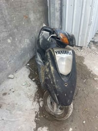 شباب دراجه بريز للبيع بس طافية صارلها فتره وانتركت  ما اعرف شبيها  ابي...