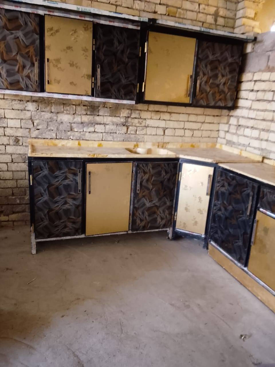 كاونتر للبيع مرمر السعر ٢٧٥ المكان بغداد ***********بي واتساب
