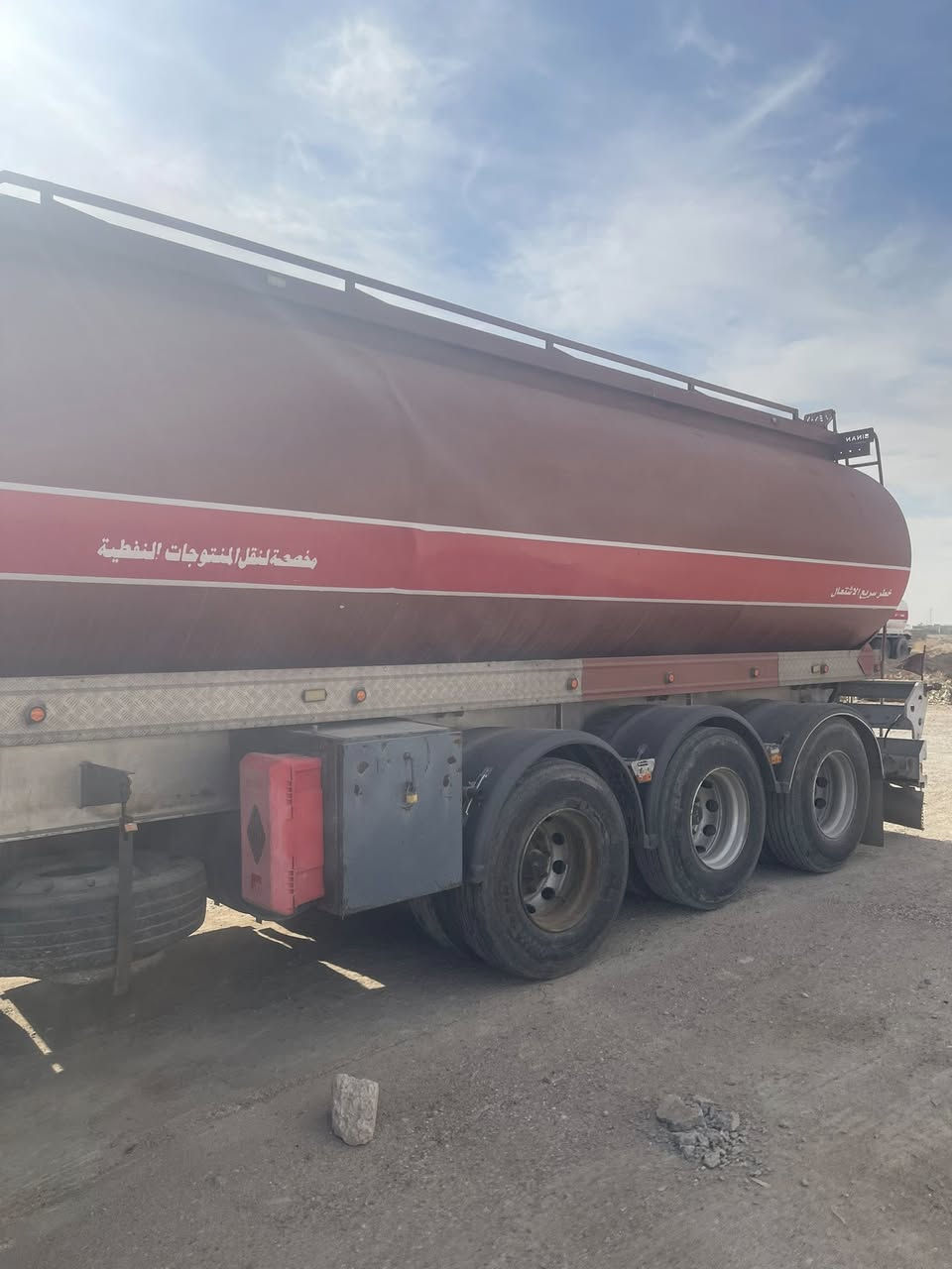 السلام عليكم 
فولفو شيطان
سنكل امامي
موديل 2005
حجم 500 
كير عادي 
وراها سحال تركي دبل تاير
رقم أربيل دولي
السعر :280$ ورقه
العنوان : الفلوجه / الخط السريع / مدينه المعارض 
معرض الرشيد 
للاستفسار :*********** او مراسله الصفحه
