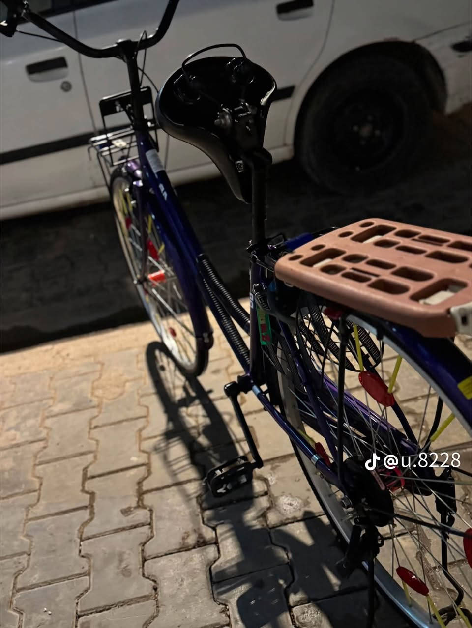 سلام عليكم بايسكل بطه حجم 26لون بنفسجي مميز بايسكل جديد شركه BD حاويه وجاهز لبيع  / راسني وبيك خير


**إذا كنت صاحب هذا الإعلان وتريد حذفه لأي سبب، رجاءا أرسل رسالة إلى الدعم الفني**