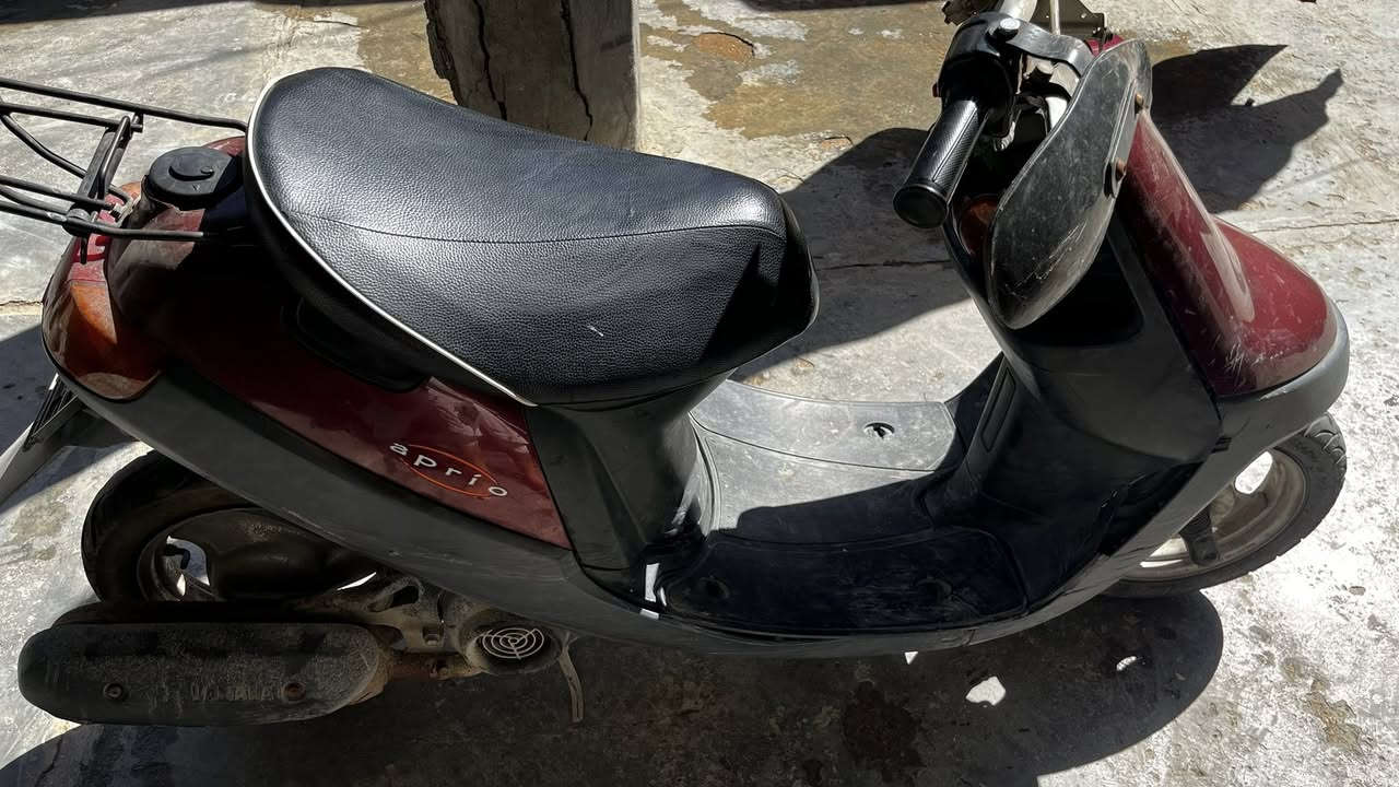 بطه موديل 2003 بيهه حادث بسيط الدراجه حاولي ما مكينه مكفوله لا مفتوحه لا اي شي شغله سلف هندر فقط هاذه لحادث
كدامكم كربلاء حولي ل100
السعر 275 راقم الاستفسار ***********
