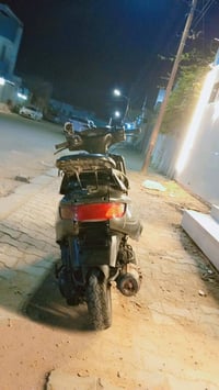 دراجة فراشة • نثيه شلعه • نجف