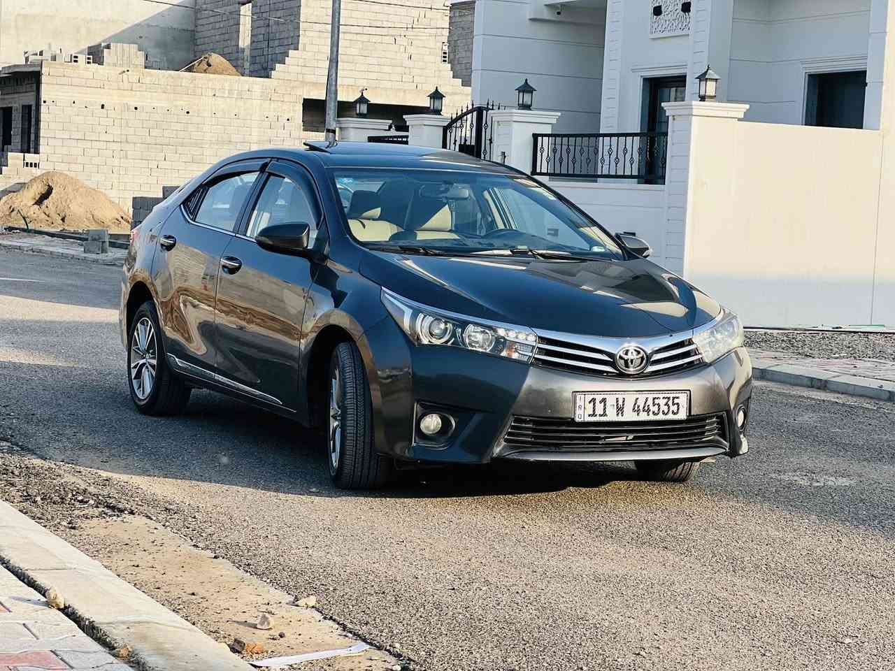 كورلا 2015 خليجي فول مواصفات شركة ساز
مكينة 2000
مواصفات تنته بصمه اشاير مري مرايات كهربائي شاشه كامره
ماشيه : 136 كيلو متر
مكفوله من الصبغ والسونار بالمنشور 
مكان ديالى خانقين
***********
