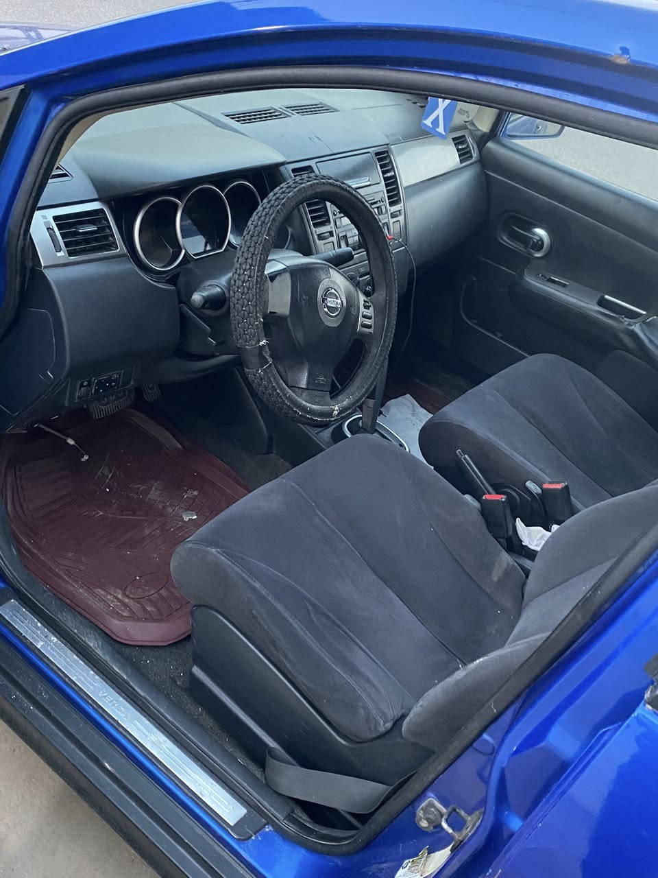 السلام عليكم
للبيع نيسان فيرسا 2009 رقم أنبار مشروع وطني سنويه لل27

محرك 2000 كير AT المرغوب كير محرك مكفول 

تبريد شغال ثلج 

حادث سياره جاملغ وبنيد وبيها صبغ قطع أبيع حزام 

صدر السياره تعبان  .. جام كهرباء تحكم ستيرن كروز سرعه

مكان السياره الأنبار الرمادي السعر 60 وبيها مجال بسيط

***********
