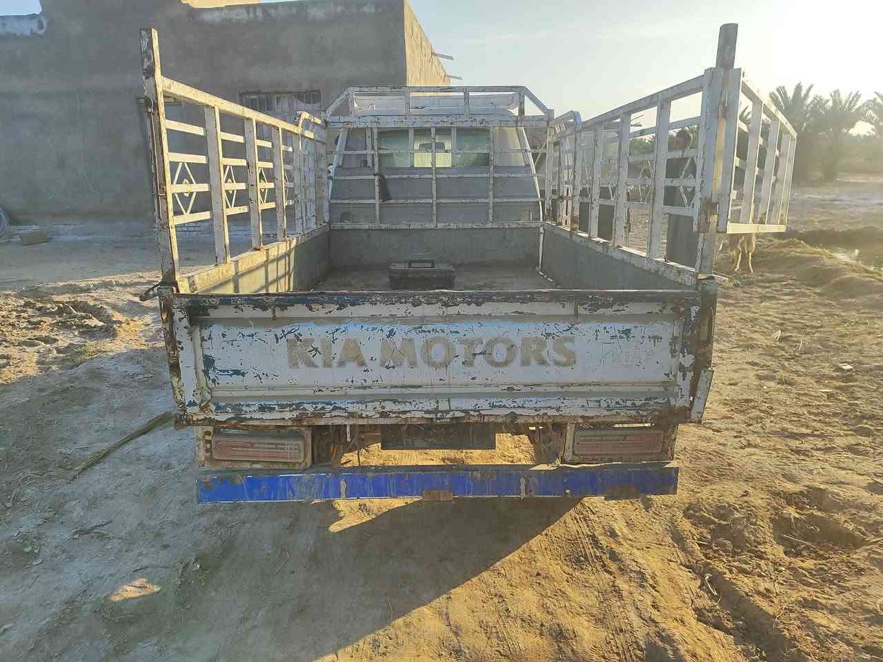 السلام عليكم
كيا بنكو موديل 96
رقم انكليزي
بعدني ماشاد لوحات
مكينه وكير واكسل 
خير من الله 
السعر 45
وبيها مجال 
العنوان ذي قار
قضاء النصر
***********
