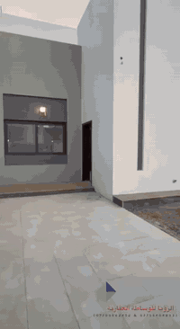 للبيع بسعر مناسب 
دار ٢٠٠ متر طابق واحد ابيض و رصاصي موقع مميز شارع ١٦ يحتوي على 2 غرف نوم مع قرض المصرف العقاري ٨٥ مليون جاهز للسكن في مجمع بدور بغداد  
***********
***********
