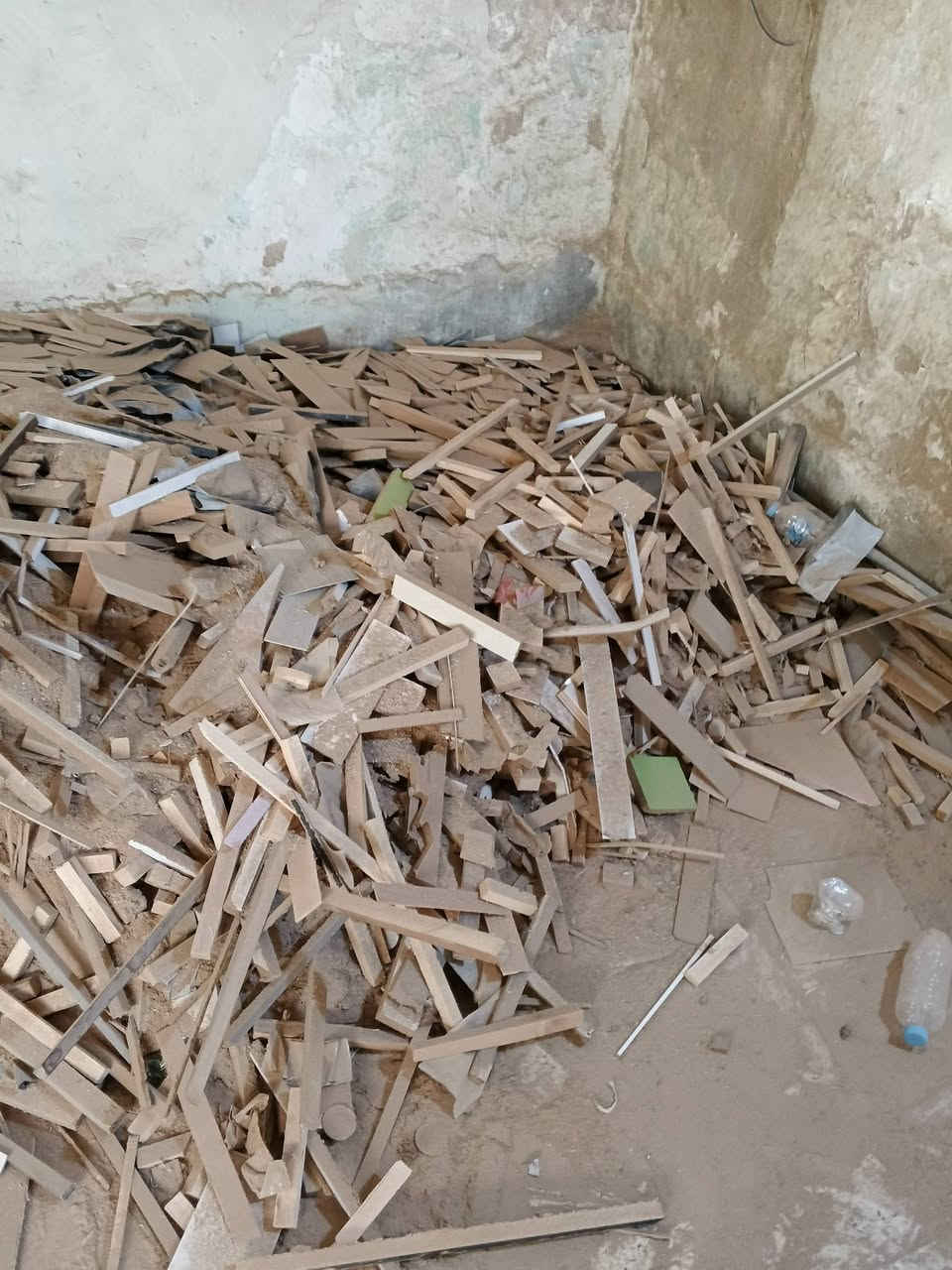 خشب مال شوي 🤤 بيهن 60 كونية بلاش جيب كواني وتعال اخذ


**إذا كنت صاحب هذا الإعلان وتريد حذفه لأي سبب، رجاءا أرسل رسالة إلى الدعم الفني**