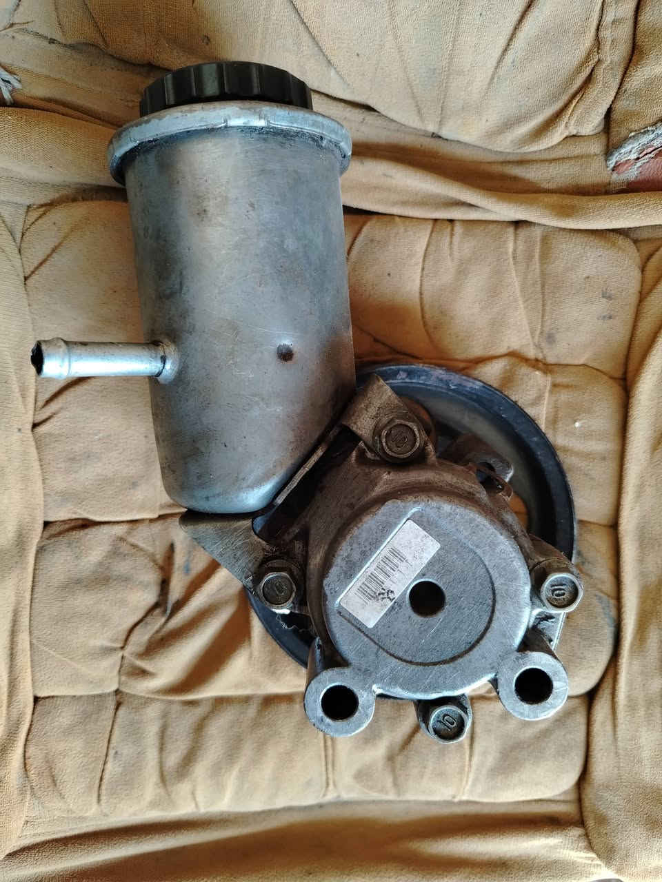 قطع غيار حاوية 
ياباني بطة مارك كرسته راس الثور واي شي تحتاج اتصل 
على *********** واتساب
