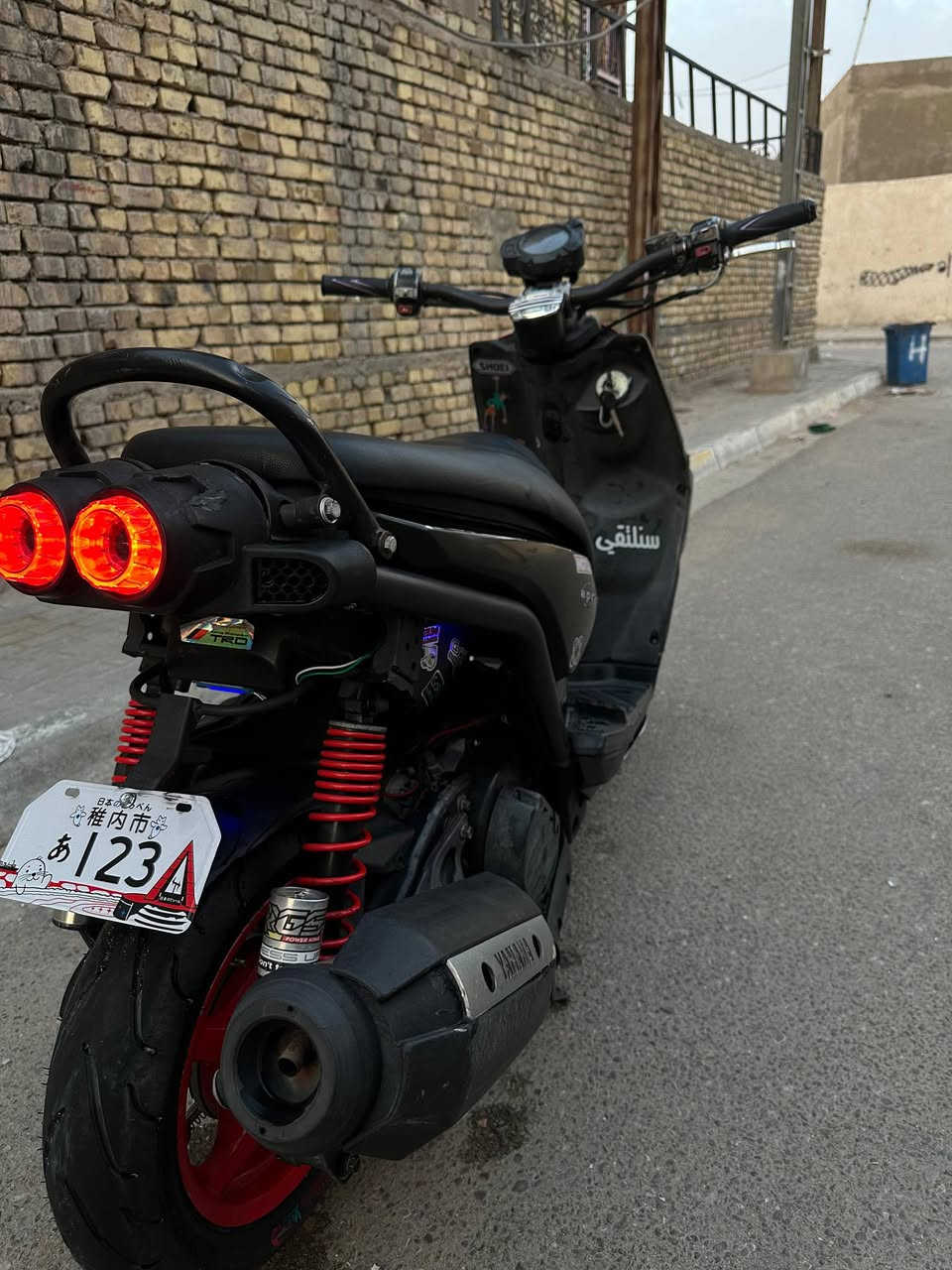 سكنس مديل 2014
كله بلاد ما مبدل بيها شي 
عدا كلجات رياضي الاصلي 
الباقي كله بلاد كفرات مختم ختم واحد
مكينه ما مفتوحه 
لون يخبل 
بيها بس هاي الدحكه ندحكت بلحايط موضحه بلصوره ماشر عليها
دراجه احلى من صور بالف مره تجي وتشوفها
سعر 1250 
مليون وربع بيها مجال للشراي
عنواني بصره حيانيه 
***********
