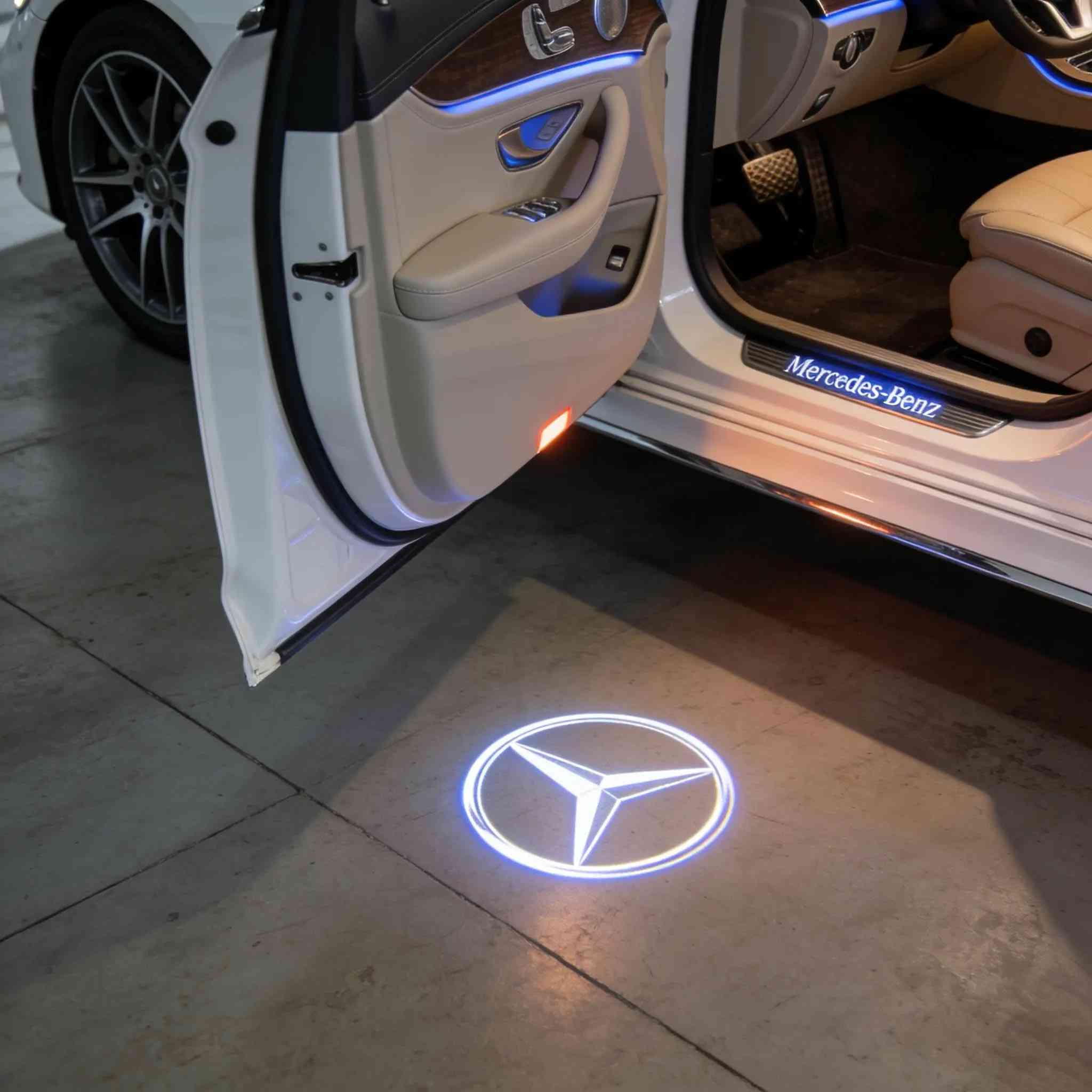 اخوان بروجكتر ترحيبي لسيارات المرسيدس 
 زوج فقط زوج 
على الباتريات 
30 الف


**إذا كنت صاحب هذا الإعلان وتريد حذفه لأي سبب، رجاءا أرسل رسالة إلى الدعم الفني**