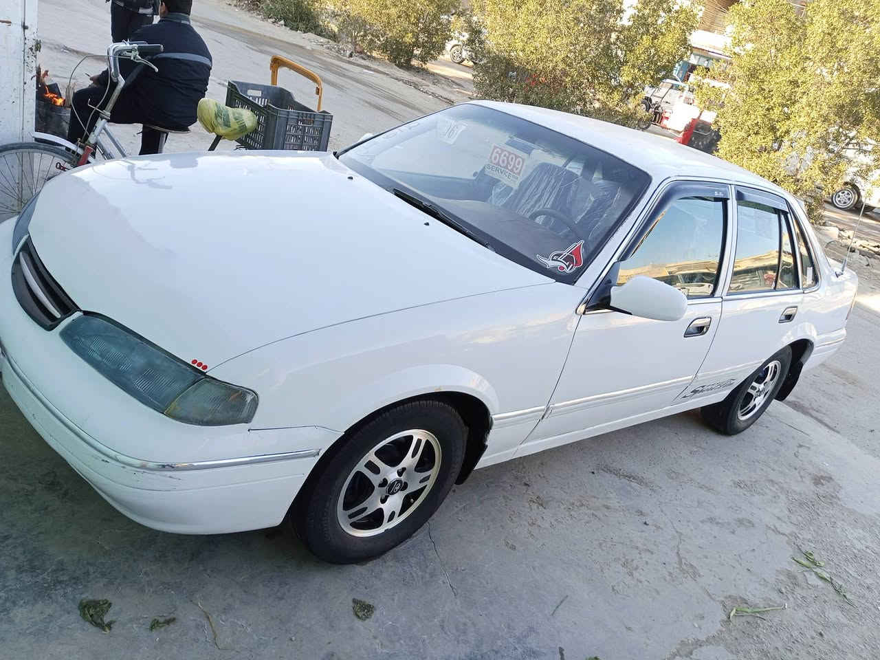 السلام عليكم فراشه للبيع موديل 1997 سنويه لل 28 محرك كير صدر امامي خلفي جديد باتري كهربايات كلها شغاله المحرك مفتوح كير اوتو تخم تاير جديد باور مشط عنابير بريك اذاين جديد السيارة مابيها اي خياس مكفوله من ضربه وتبديل جام 4 ابواب
السعر 37 وبيه مجال بصيط 
العنوان بغداد
*********** اثير 
‏‪***********‬‏ كورك
