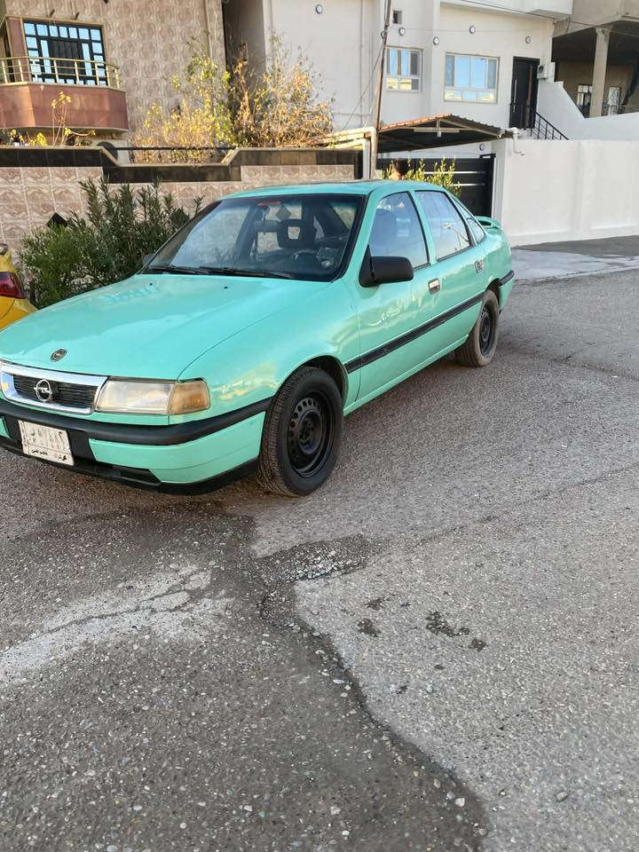 السلام عليكم اوبل فكتره موديل ٩٢ حجم ١٨ كير أو محرك بالشرط سياره جاهزه بدون أي نواقص محرك كير صدر تخم تاير بالشرط سياره بدون ضربه فقط صبغ عام للجماليه سياره سلايت رقم كركوك مشروع وطني شرط التحويل والوكالة دفتر بانزين سنويه ٢٧ 
لون مميز السعر ٤٣ أو بي مجال بسيط للشراي
العنوان كركوك
***********
