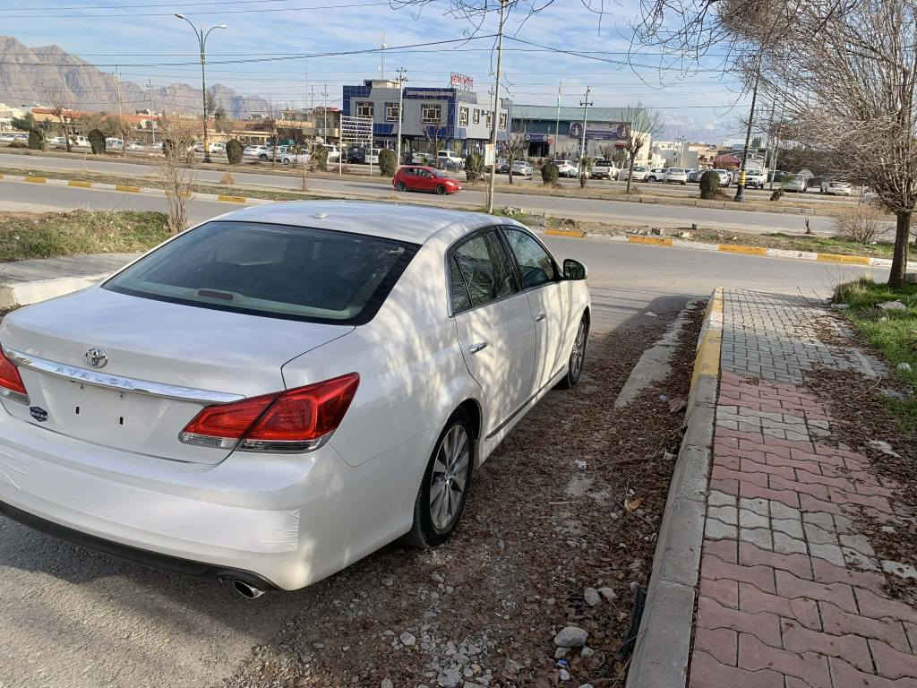 {بِسْمِ اللَّهِ الرَّحْمَنِ الرَّحِيمِ}

ئەڤەلۆن ساغ ساغ 

ناو زەرد 
پەردە 
سڵایت 
بەسمە 
ڕادار 
وەلحاسڵ 
سەیارەکە قەپات مواسفاتە
کامل جایزە 
ڕەسمی سۆنەرەکەیم داناوە 
3 پارچەی ئەمریکا و پارچەیێکی عڕاقە
بێ دەعم و لێدراوە 

سحری 120 گەڵا و کەمێک محاملە 
شوێن ڕانیە 
***********
*********** رانية, السليمانية
