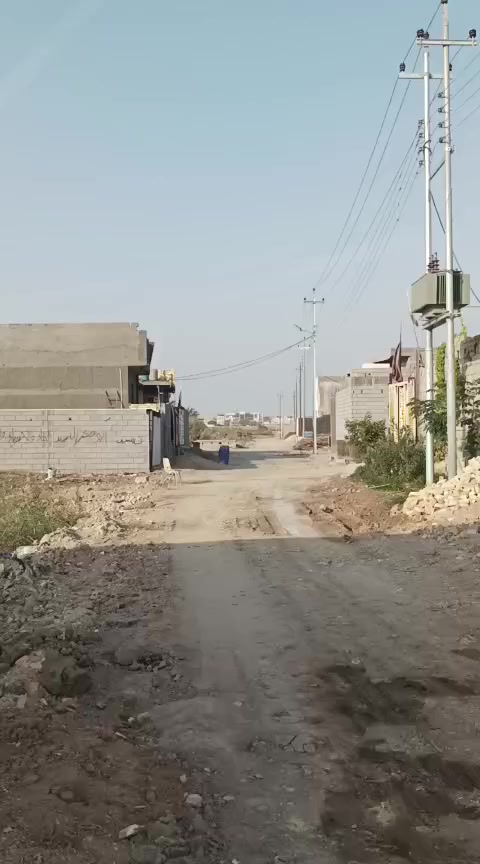 السلام عليكم بيت هيكل مسحه 200 متر بحي الملتقى بنه درجه اوله هندسي  سندزراعي 25 بناه ما عليه عيب انه صاحب البيت  *********** سعر ٨٥ وبيه مجال شارع ٧ متر بضهر الجملونات بصف ابو الوارد المريكي بين الجسرين
