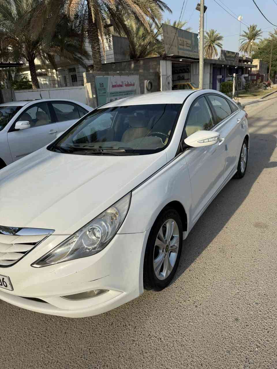 سلام عليكم سوناتا موديل ٢٠١٢ خليجي للبيع مكينه ٢٤٠٠
ماشيه ١٧٧ رقم بغداد بيها بارد بخشوم الجاملغ فقط 
السياره جاهزه من كلشي حداديه تبريد ما بيها نقص برغي 
المواصفات تحكمات ستيرن حساس خلفي ويل كاب مكاني كربلاء 
السعر ١٢٥ و بيها مجال بسيط 
***********

