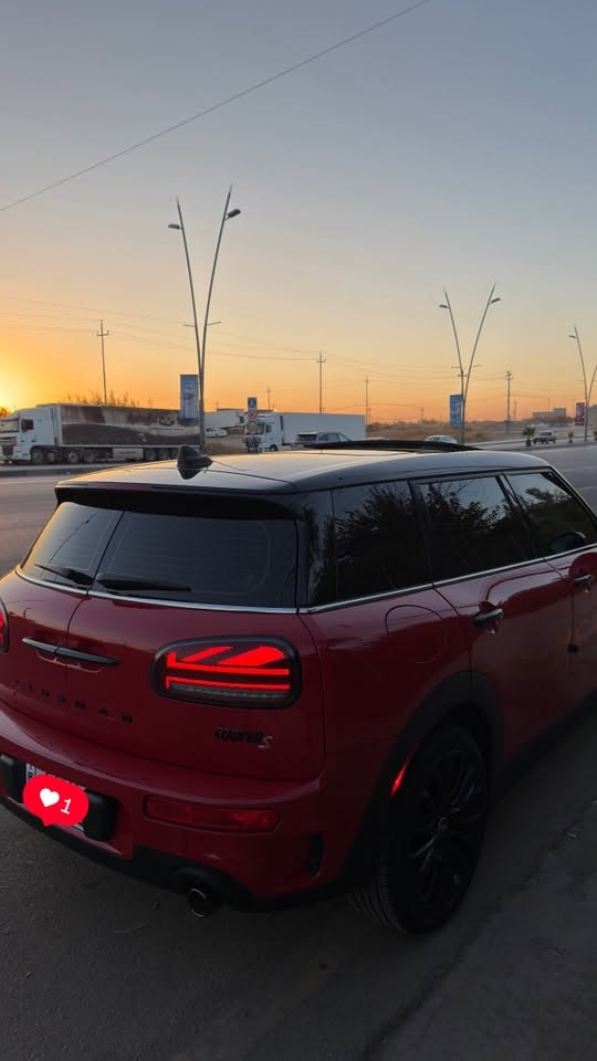 عنوان التميز
مني كوبر كلوبمان. S   2024 
MINI CLUBMAN S  2024

احلى فئه من ناحيه شكل و مساحه و مواصفات 
فول مواصفات 1/1 توكلر.    4 أبواب  
السياره بدون قطره صبغ 
ضررها باب مبدل من الوكاله نفس اللون و بارد بسيط 
ماشيه 19.000 فقط 
   رقم اربيل سنويه و هزه 2027 
تحويل مباشر 

السعر 19.700$
للتواصل رقم صاحب السياره :  ***********
