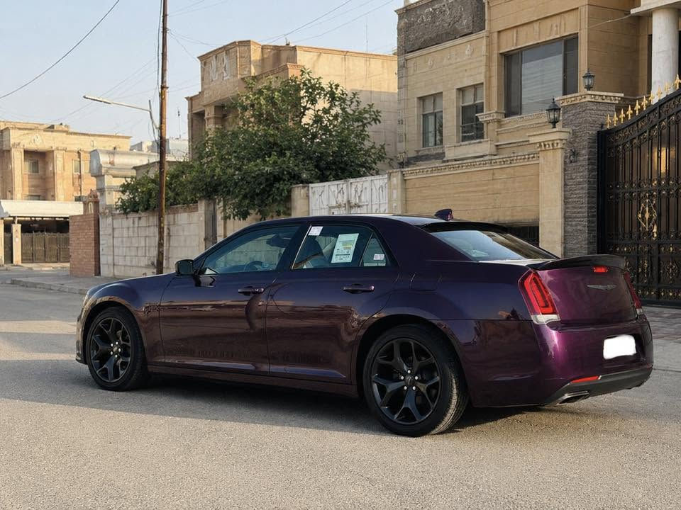 السلام عليكم 
للبيع اوباما كرايسلر  موديل 2020  لون بنفسجي مميز  وارد أمريكي ( آكلين بدون حادث ) بيه بارد على كد شبر فقط باقي سياره كفاله  رقم بغداد تحويل مباشر مشايه ٤٠ الف  مواصفات نص فول معروفه  سعر ٢٥٥ وبيه مجال
 
مكان سياره بغداد

رقم هاتف (***********واتساب وتصال ) 

🛑غير متواجد على فيس اتصل وادلل 🤍
