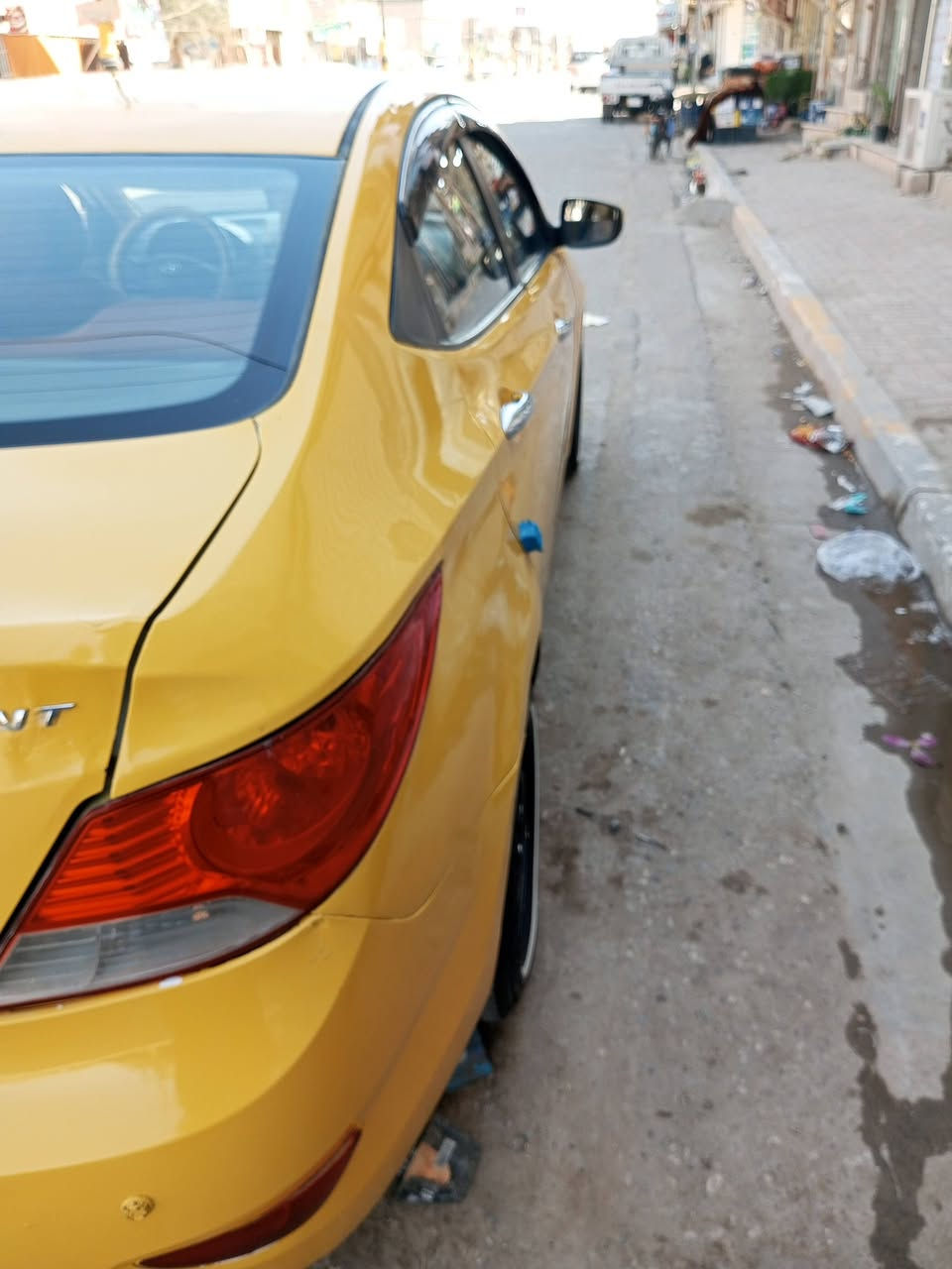 سلام عليكم من رخصت الادمن اكسنت موديل 13خليجي مكينه 1600 بيه بالصندوك ضربه ماواصله للداخل  الباقي كفاله مكينه وكير وتبريد مقفولات بجم كبس مكاني كربلاء رقم ديوانيه لل 29سنويه رايده 80بيه مجال حك الجيه هاتف ***********
