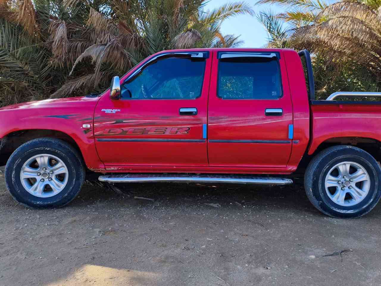 سوبر دير 2010 مكفوله ماشيه104الف محرك ما مفتوح بلادي لاتنقيص ولا تبخير  السياره نضيفه مثل البصوره تدفئه وتبريد السعر 80وبيهامجال للشراي فقط ***********
