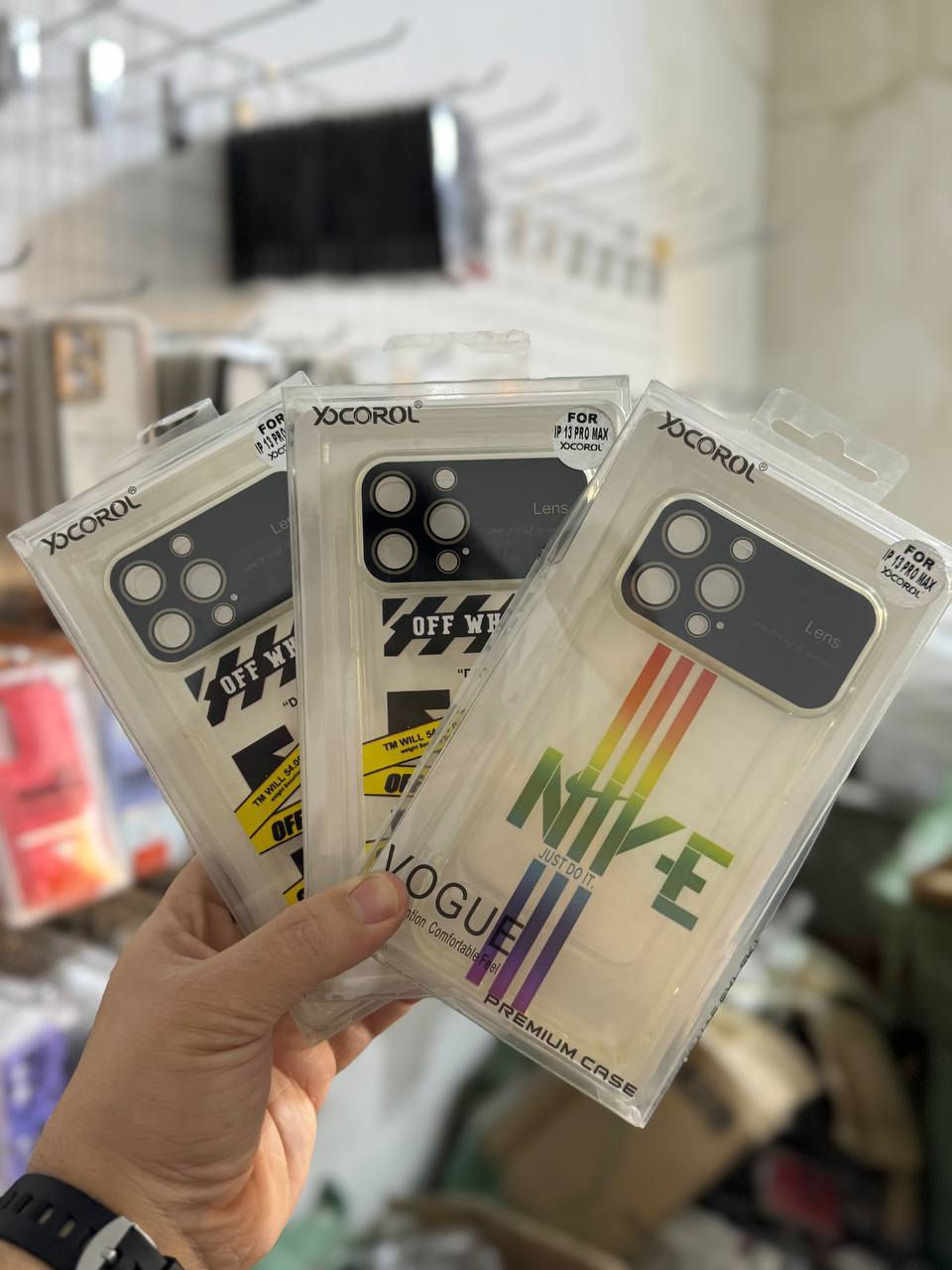 #عرض بلاش عروض العيد🔥
العنوان: قيصريه الفجر رقم 3رقم المحل 92

السعر: 1000دينار 

  كفرات فول كوالتي وحديث لجميع الهواتف 

 الموديلات متوفر رجالي ونسائي


**إذا كنت صاحب هذا الإعلان وتريد حذفه لأي سبب، رجاءا أرسل رسالة إلى الدعم الفني**