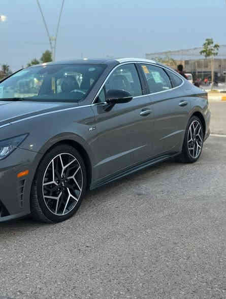 حادثه رصعه بالبنيد ومصلحه على كده وصابغين نص البنيد بدون ولا ايرباك كله بلاد بدون تبديل كلشي على بلاد جديده لوك السياره 

تفاصيل السيارة 

تبريدها بشرط ( ثلاجة ) باقصى درجات حرارة

رقم اربيل باسمي ،موديل2023

مواصفات السيارة ………….. فول 1/1

محرك 2500 توربو يولد 290 حصان 

گير Dct دبل كلج 8 نمر 

دفع أمامي

سقف بانوارما قطعتين 

رادار امامي و خلفي و جانبي 

مانع اصطدام امامي  

مانع اصطدام خلفي عند الرجوع 

نقاط عمياء عند تغيير المسار 

حساسات بالابواب للتنبيه عند فتح الباب و سيارة قادمة من الخلف 

شاشة كبيرة ( تختلف عن باقي الفئات ) 

تدعم الكار بلي و الاندرويد اوتو

شاشة رقمية للعدادات و الكيجات متغيرة عند تغيير نظام القيادة

4 وضعيات للقيادة 

‏Normal-costum-sport-sport plus

انارة داخلية متغيرة 7 الوان بالدشبورد و الابواب 

نظام المحافظة على المسار 

كروس ( تحكم بالسرعة )

شاحن وايرلس لاسلكي 

منافذ للشحن امامية و خلفية 

قطعتين تبريد امامي و خلفي منفصل 

12 سماعة فائقة الجودة من شركة Bose

دخول ذكي و انارة ترحيب 

قفل ذاتي عند الابتعاد 

فتح الصندوق الخلفي عند الاقتراب 

اشارات بالمرايا الجانبية 

تشغيل عن بعد 

انارة led امامية

بگ لايت خلفي led 

تدفئة ستيرن

تدفئة كشنات امامية و خلفية

كشنات حضن رياضية جلد و كنتارا 

مختمة بعلامة N Line بالكشنات و الستيرن و الگير و الاطارات و الجاملغات الامامية و الصندوق

نظام Auto Hold

نظام تنبيه اذا تحرك السير وانت بقيت واكف تنبهك

الماسحات الامامية اوتو بالمطر

ويل كب بلادي حجم 19

هاند بريك بصمة كهربائي

نظام ترحيب صوتي 

السعر  212 $$// سعر مكاني بغداد 

رقم موبايل*********** // متوفر واتساب بغداد
