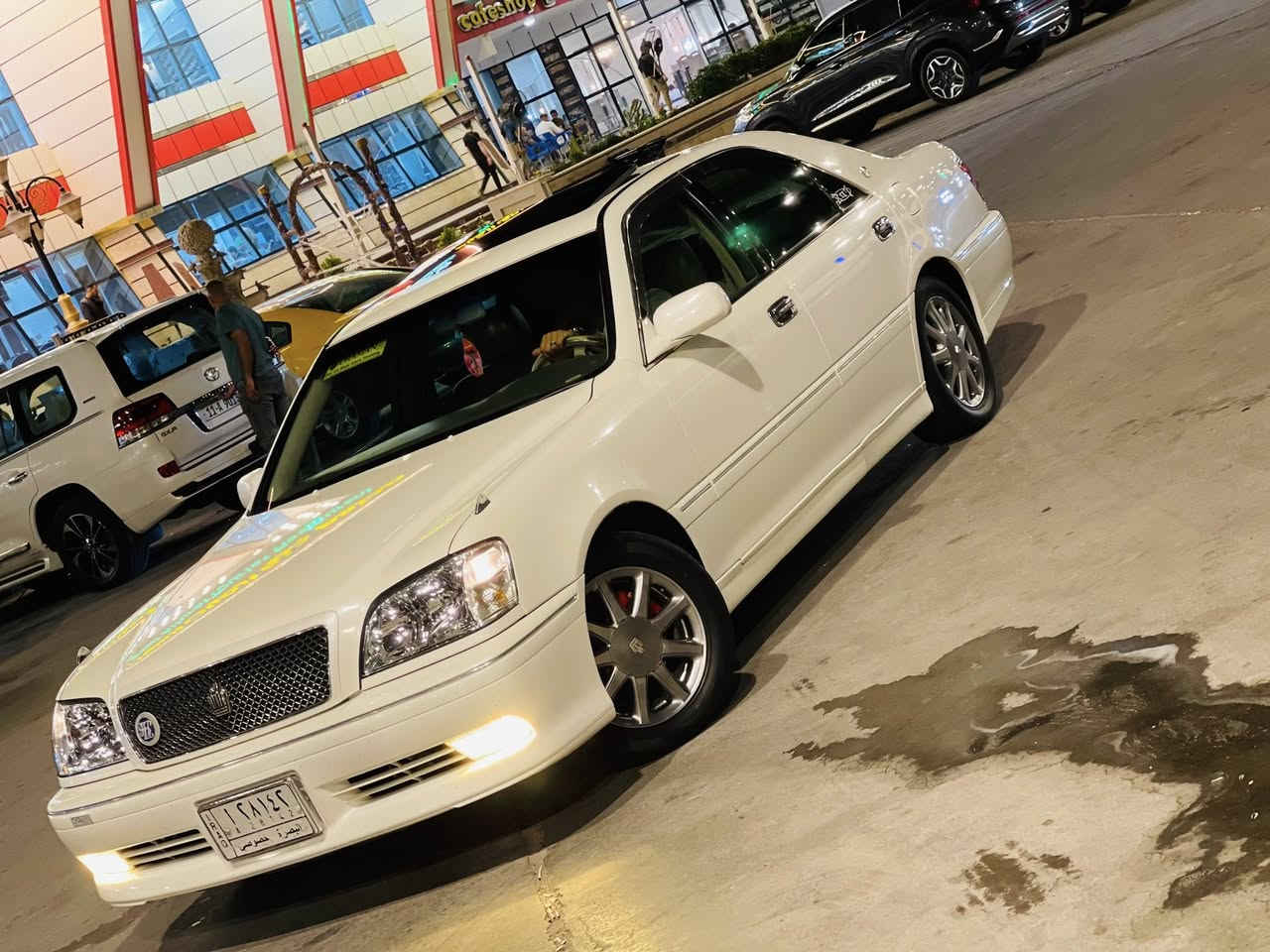 سلام عليكم كراون اثلث موديل 2001 لبيع رقم بصره نكليزي باسمي سياره فول مواصفات ديفوز الكبير كير حيه 6 خطوط جبير سياره كفاله من ضربه فقط بيه كصه قماره باقي مكفول سعره 137هاذه رقمي***********
