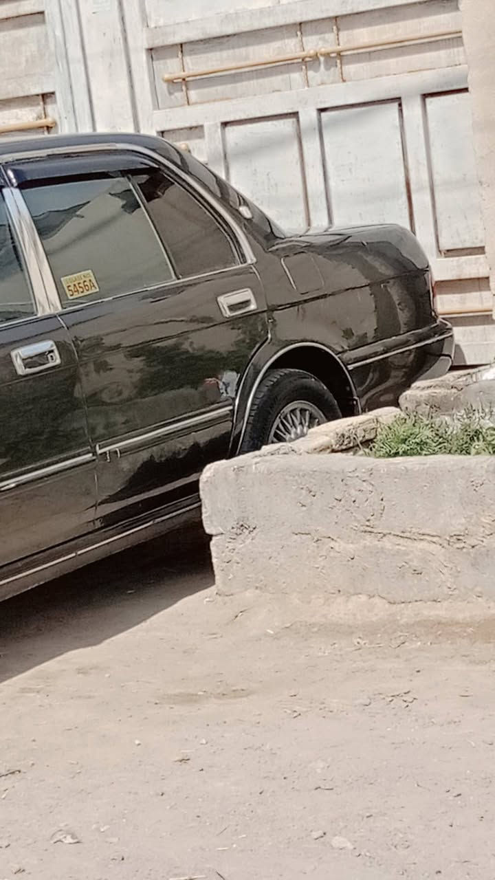 بسم الله.        السلام عليكم شباب سياره تويوتا سيدان ارنب جناز طويل جاهزه من كير ومكينه وتبريد بارد ثلج 🥶 خير من الله  
رقمها بغداد مو باسمي باسم ولد صديقي اكفلك تحويل واصوليات وكص ونقل السياره جاهزه من كلشي خير من الله 
 كهربائيات شغاله دواخلهه نضاف شاشه شغاله  جديده تبريد شغال
السعر ٦٥ 
العنوان 📍 الناصريه سوق الشيوخ
للتواصل  للاستفسار اتصل📞 ***********
