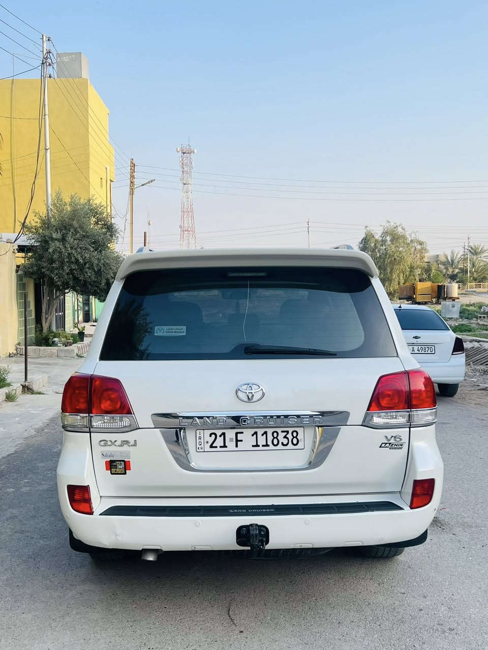 لاندكروز 2011 
ستينيه اصل كفاله عامه 
ماعدا اصبعين تكحيل بنيد 
وباقي كفاله عامه 
سياره كارتون مكينه كير وضع شركه 
ممشى 250 الف كيلو 
تخم تاير حداده كله جديد
رقم سليمانيه شرط تحويل 
سياره فول موصفات GXR
سعر سياره كلش مناسب 215$ وبي مجال كلش بسيط 
مكان سياره ديالى 
والإتصال
***********
***********
