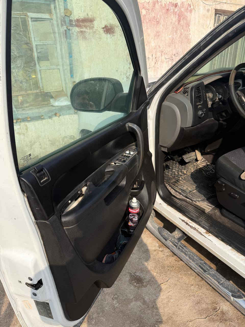 جمسي سيرا 2012 مكينه 5300  السنويه الاماني بعدها ممنتهيه اليحب يتصل ويدلل***********
