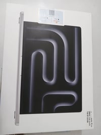 ماك بوك برو • شريحة ام ٤ • جديد بالباكيت