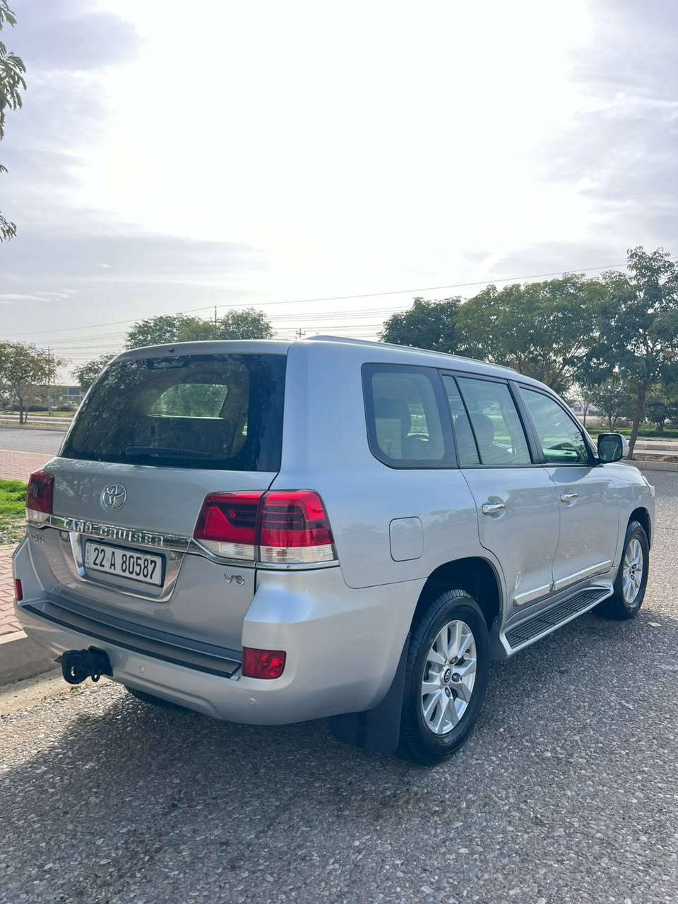 للبيع لاندكروزر گاز
2015 محدثة داخل و خارج 2016 

مكينة V8 

لايتات + بك لايتات + عطر امامي + باب خلفي + ويلات  وكالة مال تفصيخ 
طخم تاير جديد 
سنوية و رقم جديد 

سيارة احلى من الصور 

العنوان : اربيل

للاستفسار و المعلومات ***********
